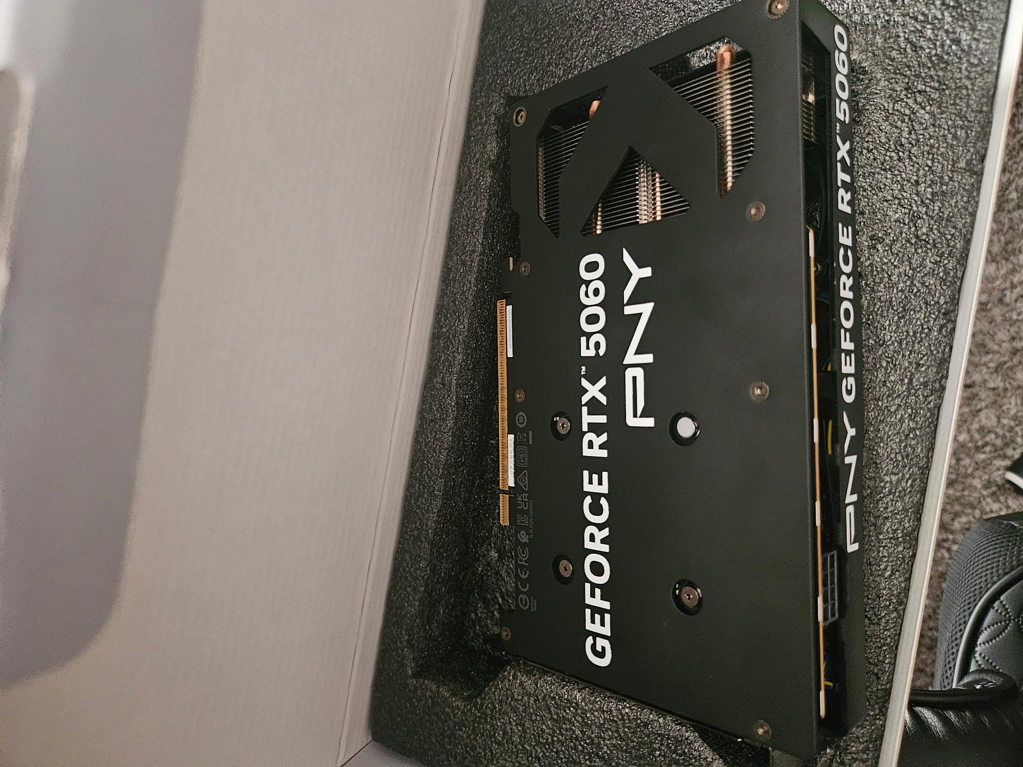 PNY GeForce RTX 5060 OC