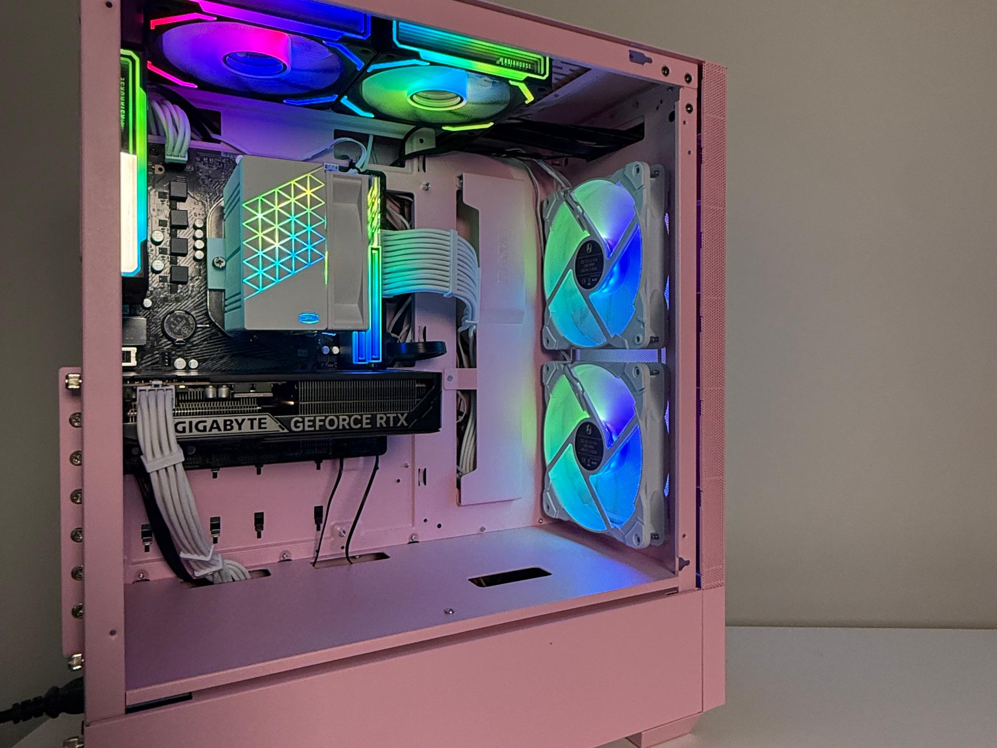 🌸 Lian Li Pink Gaming PC –RTX 5060 8gb|16gb RAM, 1TB SSD
