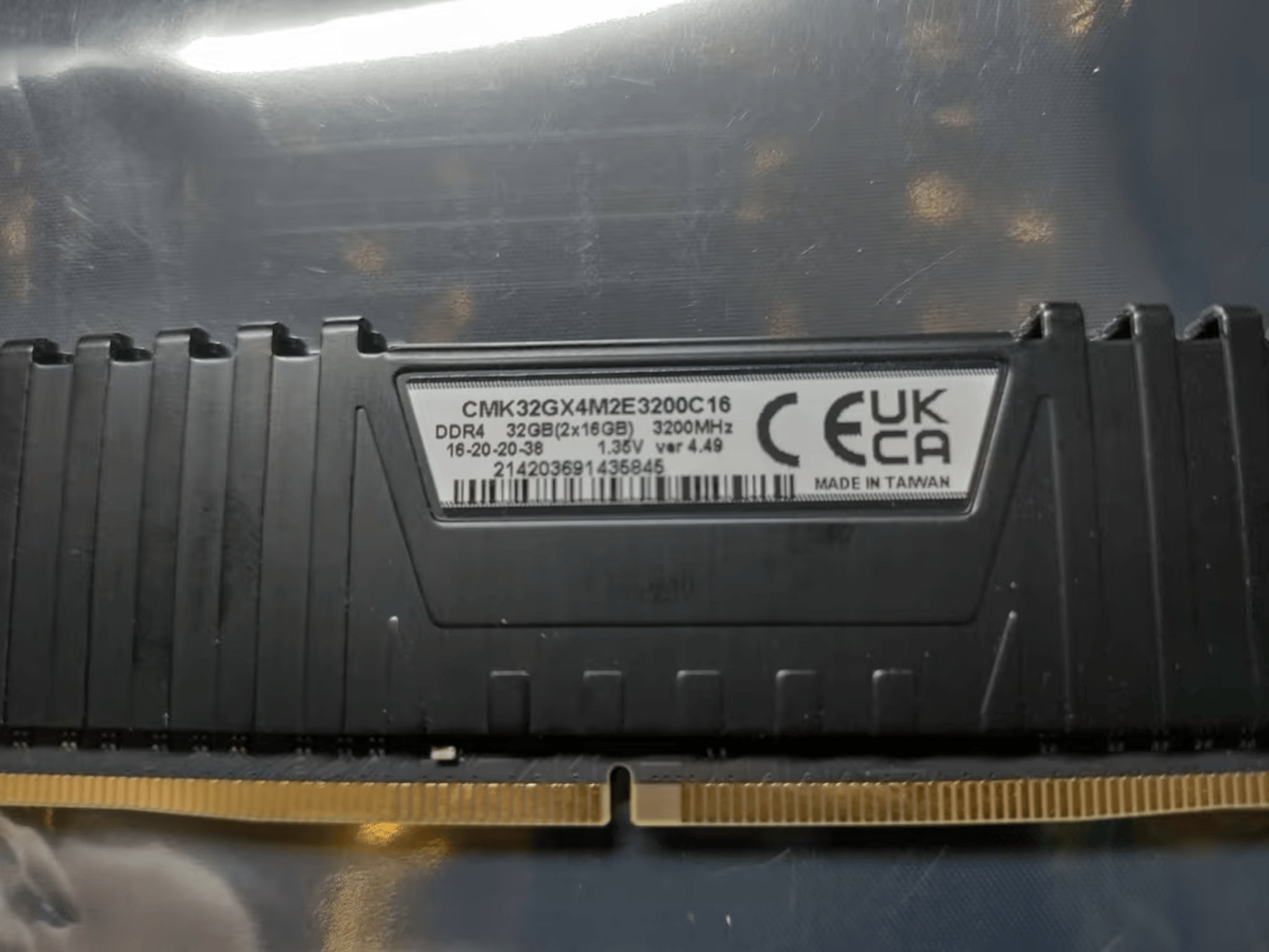 64GB of Corsair Vengeance LPX (4X16GB) DDR4 3200 (PC4-25600) C16 1.35V Desktop Memory - Black 