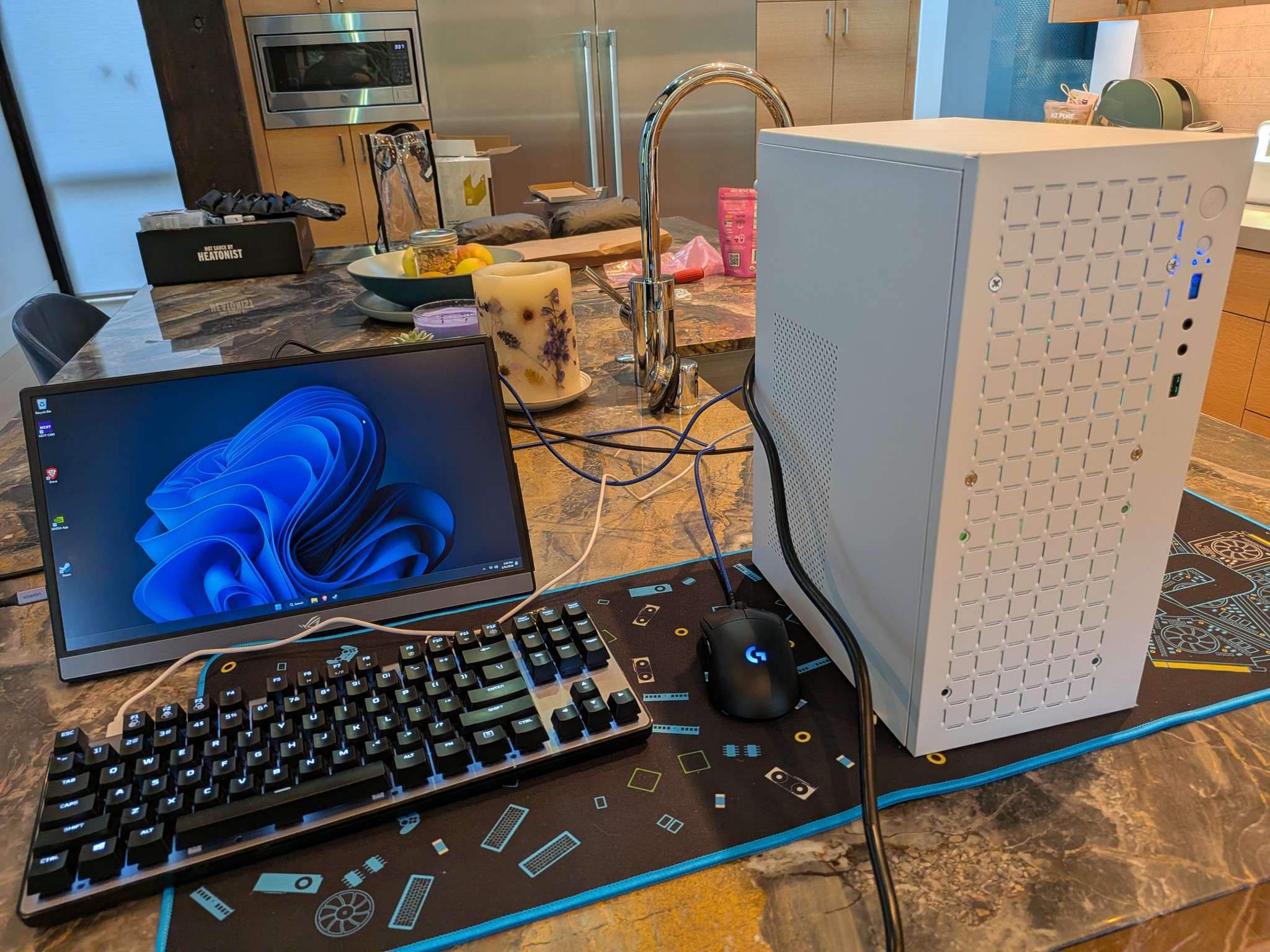 1080p Budget Sleeper - RTX 4060, Ryzen 5 3600, 32 GB DDR4 RAM, 1 TB NVME, RGB