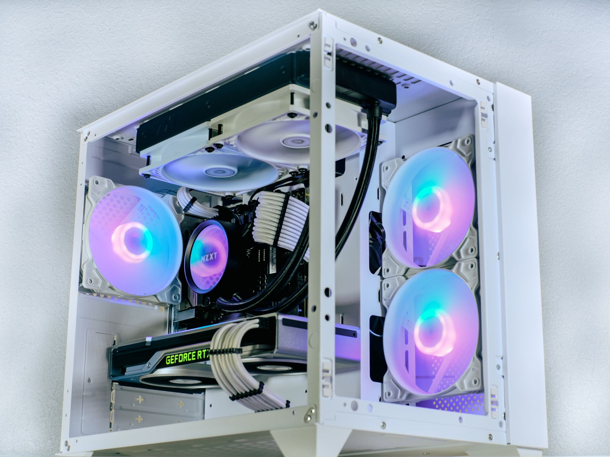 ☾ Luna ☽ | Intel Core i7-9700K | Nvidia RTX 2070 Super | Corsair Vengeance LPX 16 GB