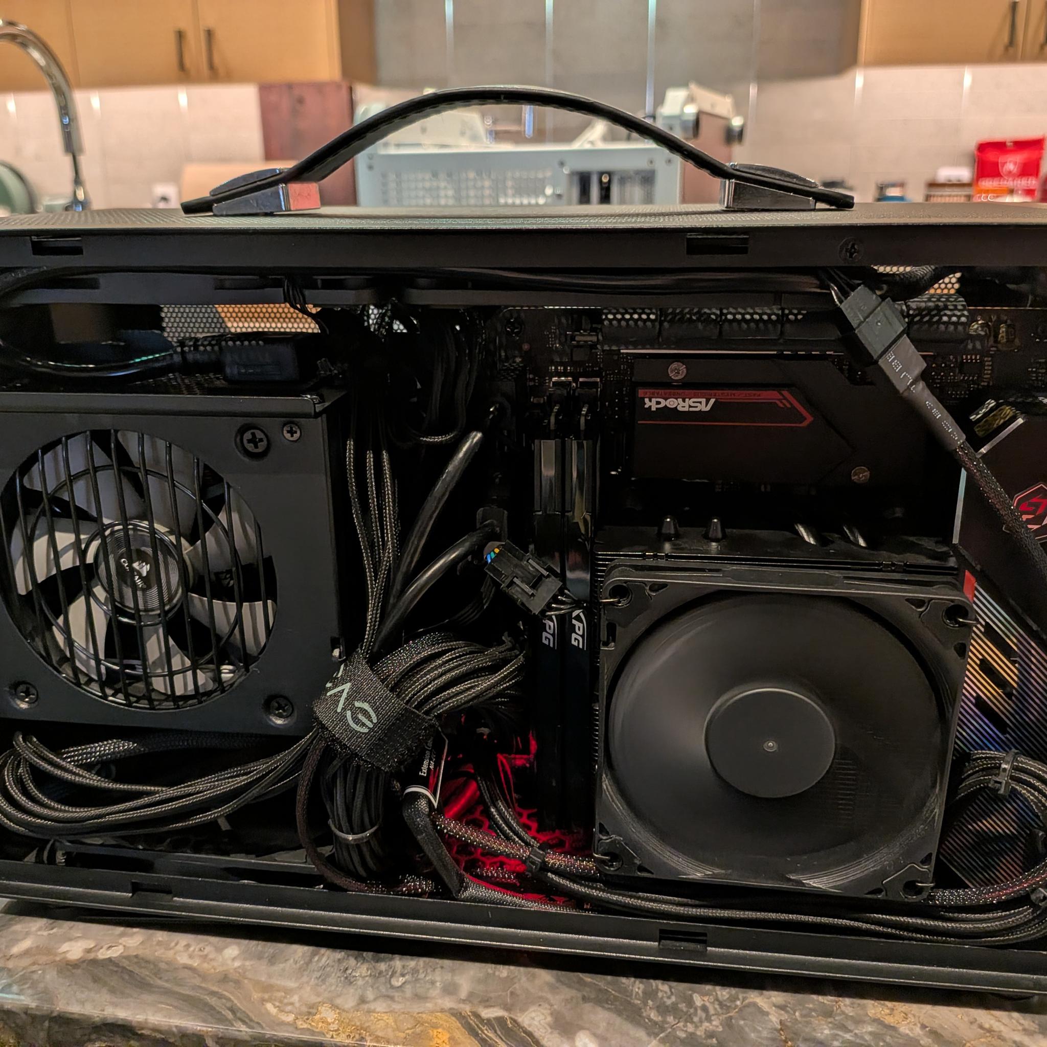 4K Lunchbox - RX 9070, Intel Core i7 14700K, 2 TB Gen 4 NVME, 32 GB DDR5 RAM, Noctua Chromax Cooled