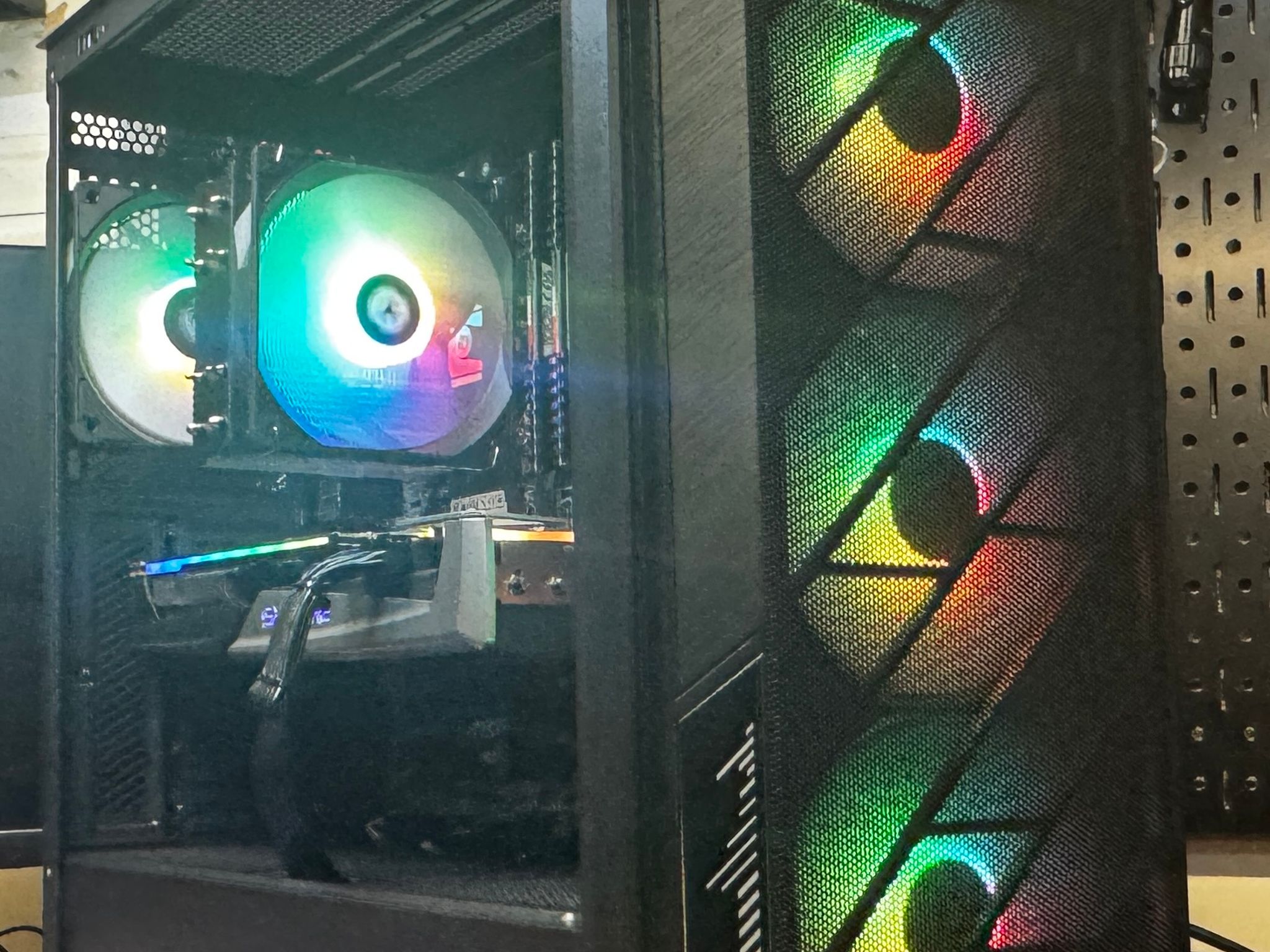 [Vidar] || Ryzen 5 3600X + Sapphire NITRO+ RX 5700 XT 8GB — 16GB DDR4 + 512GB NVMe SSD