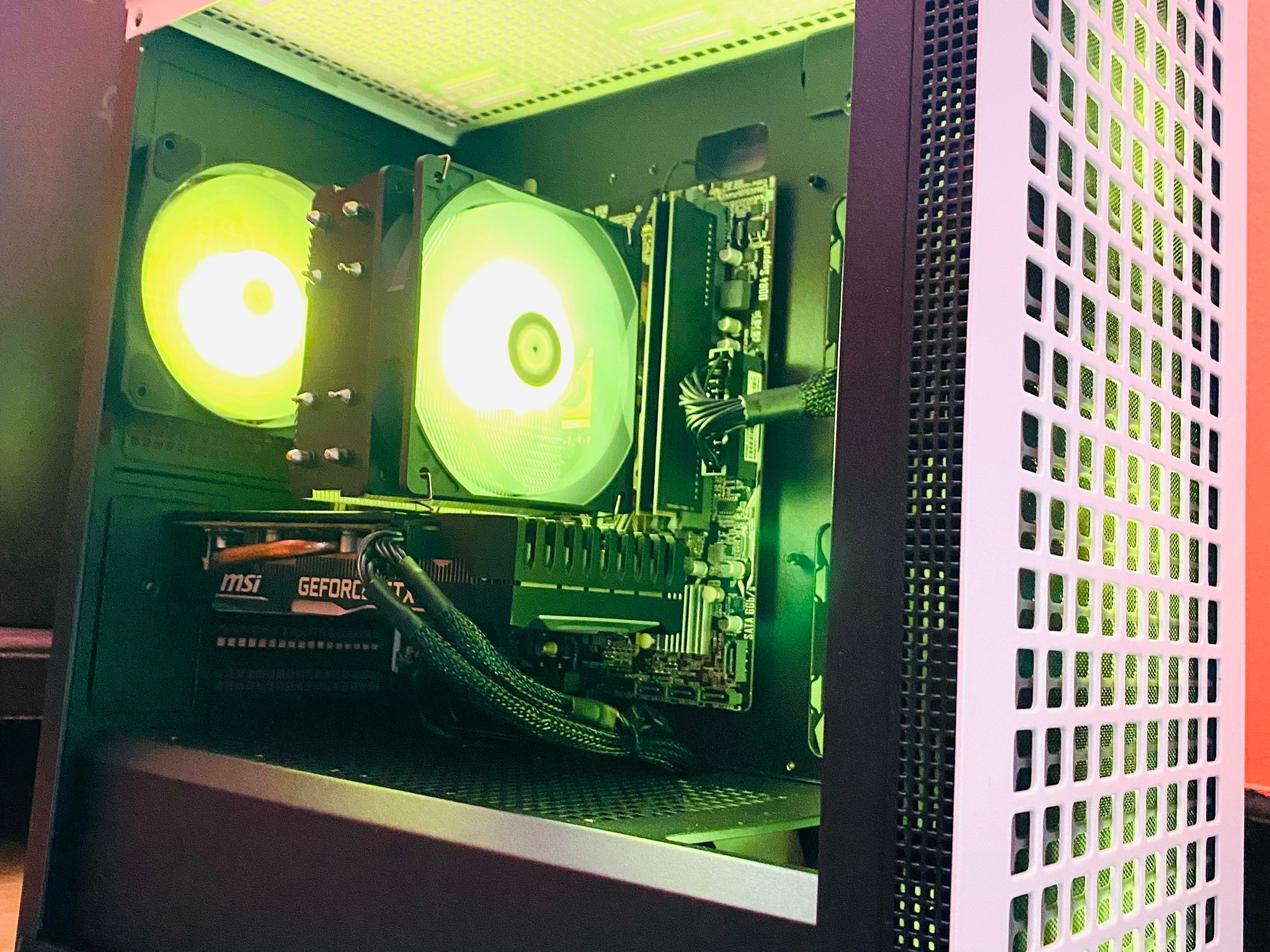 (Best🔫🧨💸) GTX 1660Super| Ryzen 3 3100@ 4.0GHz Turbo| 16GB DDR4| 1TB NVMe SSD| Windows 11