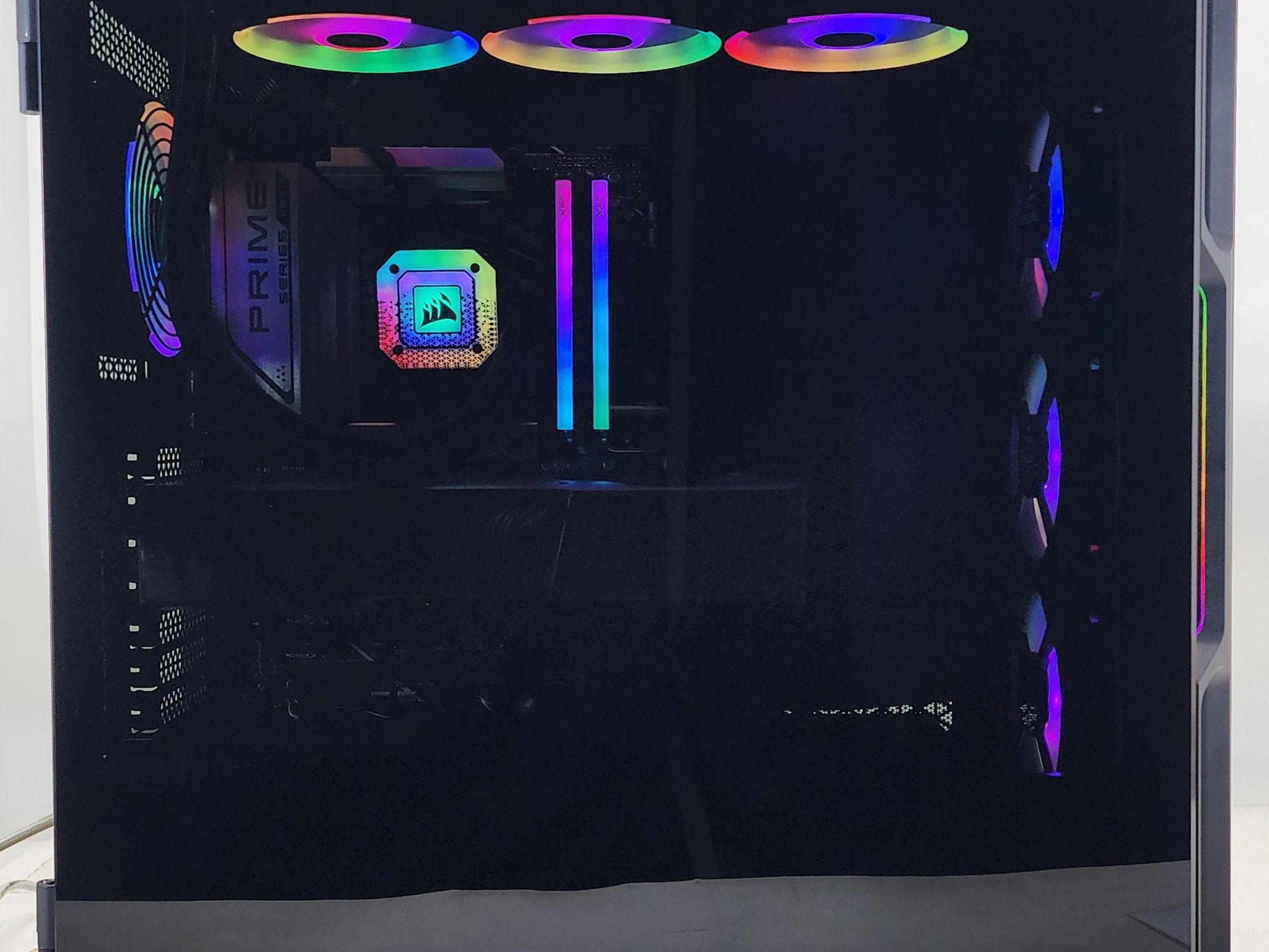 Gaming PC Ryzen 9 7950X3D 32GB RAM 2TB SSD RTX 4070 Ti SUPER 16GB Win11 Computer