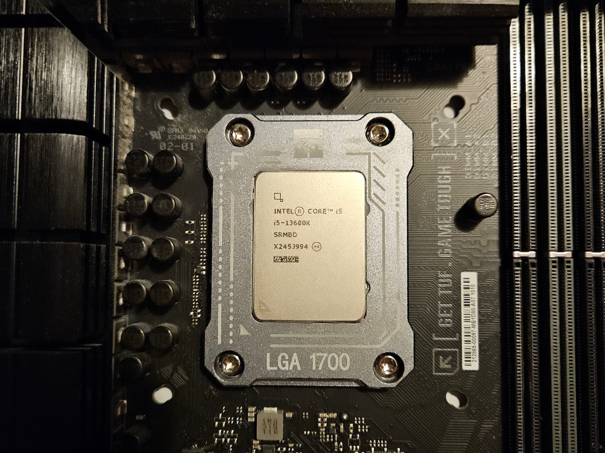 Asus TUF Gaming Z790-Plus Wifi and Intel Core i5-13600k
