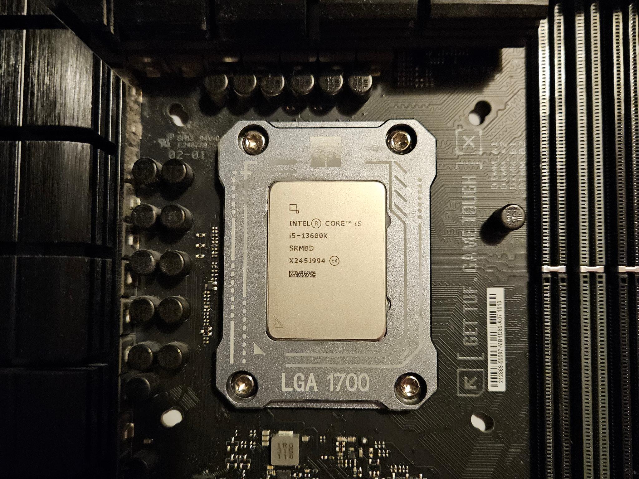 Asus TUF Gaming Z790-Plus Wifi and Intel Core i5-13600k