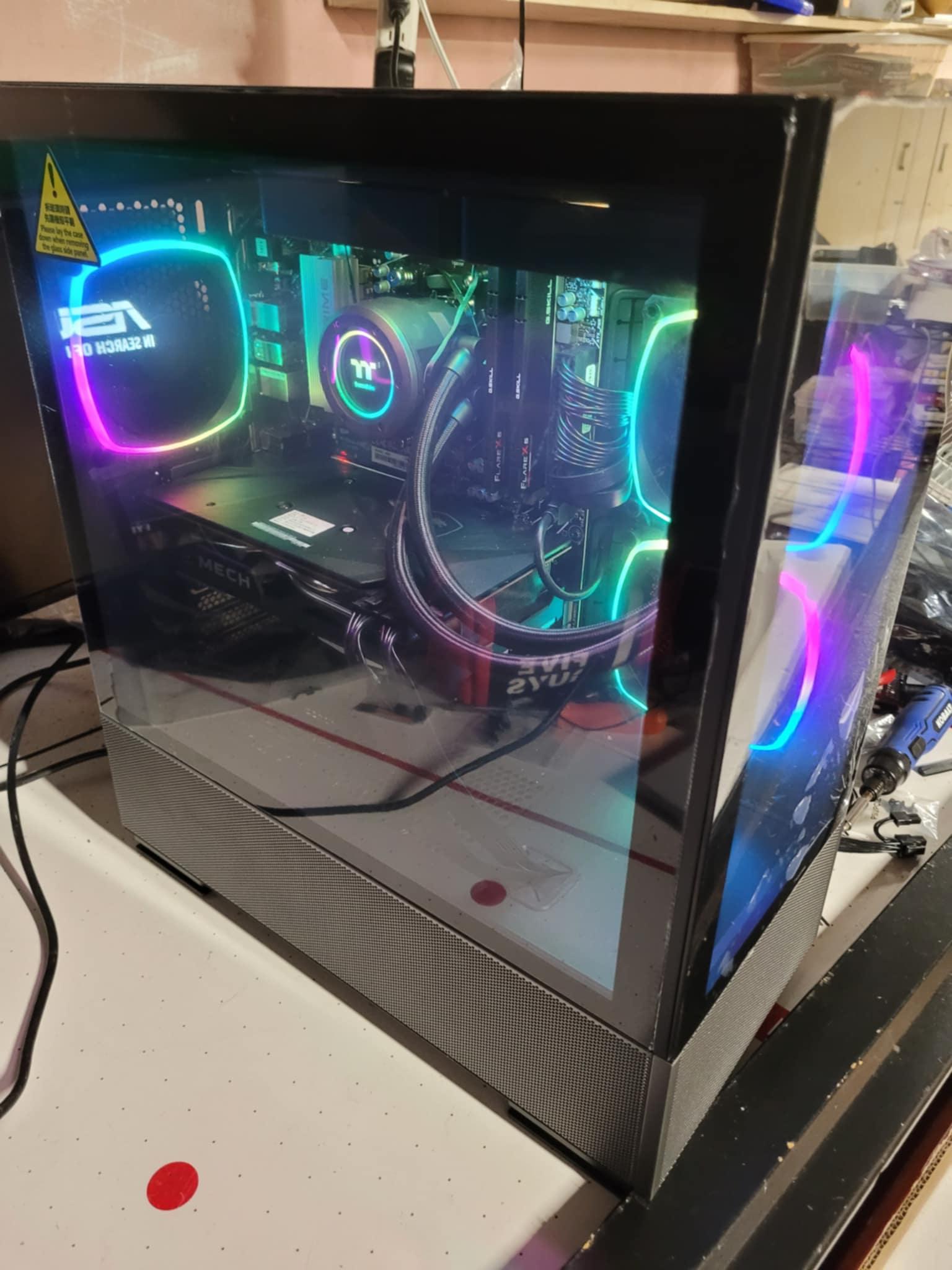 Custon BUild Gaming PC. AMD Ryzen 5 7600x, 32gb of ddr5, and 2-1tb nvmes