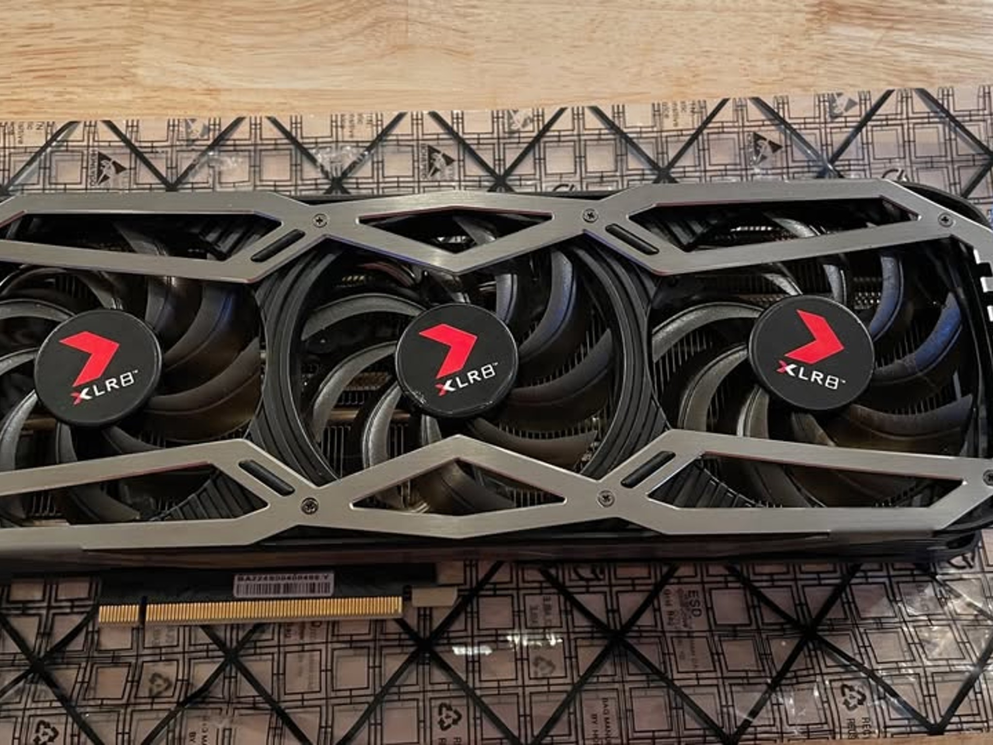 PNY GeForce RTX 3090 24gb XLR8 Gaming EPIC-X RGB Triple Fan