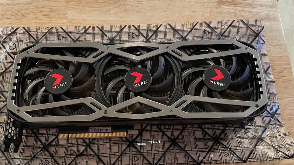 PNY GeForce RTX 3090 24gb XLR8 Gaming EPIC-X RGB Triple Fan