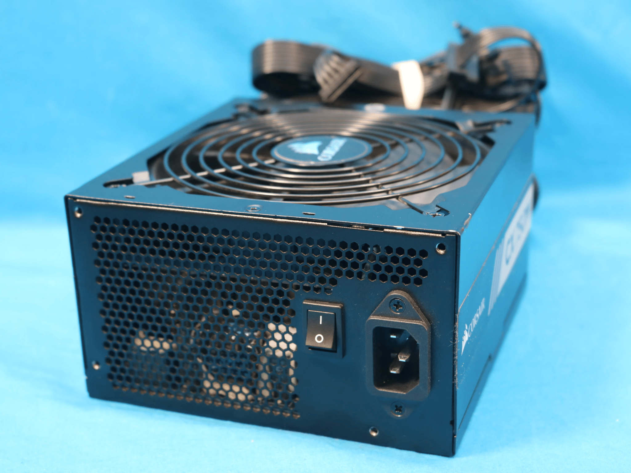 Corsair CX750M 750W 80+ Bronze 24-Pin Semi-Modular ATX Desktop Power Supply CP-9020061 75-002019