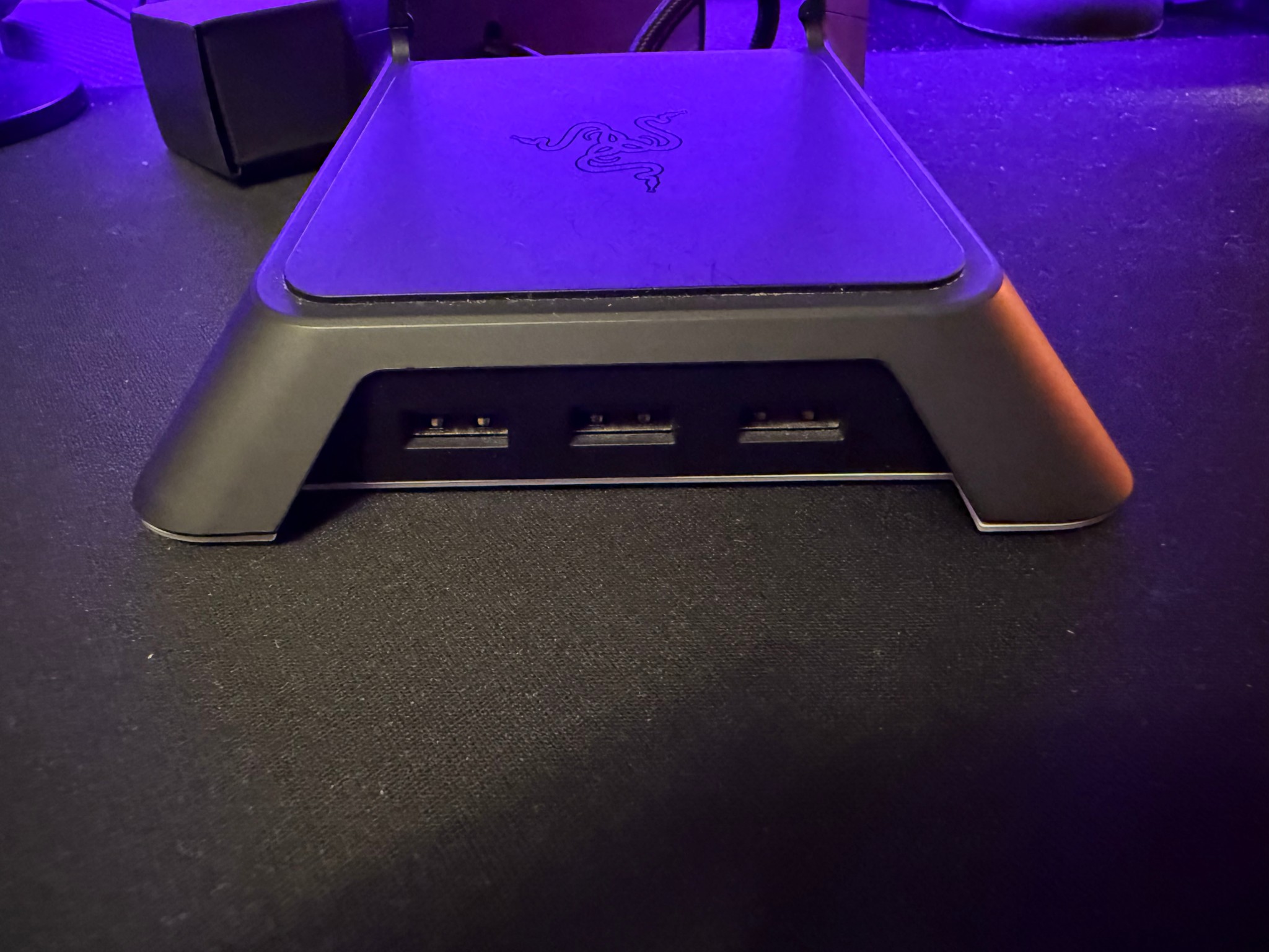 Razer Base Station Chroma V1