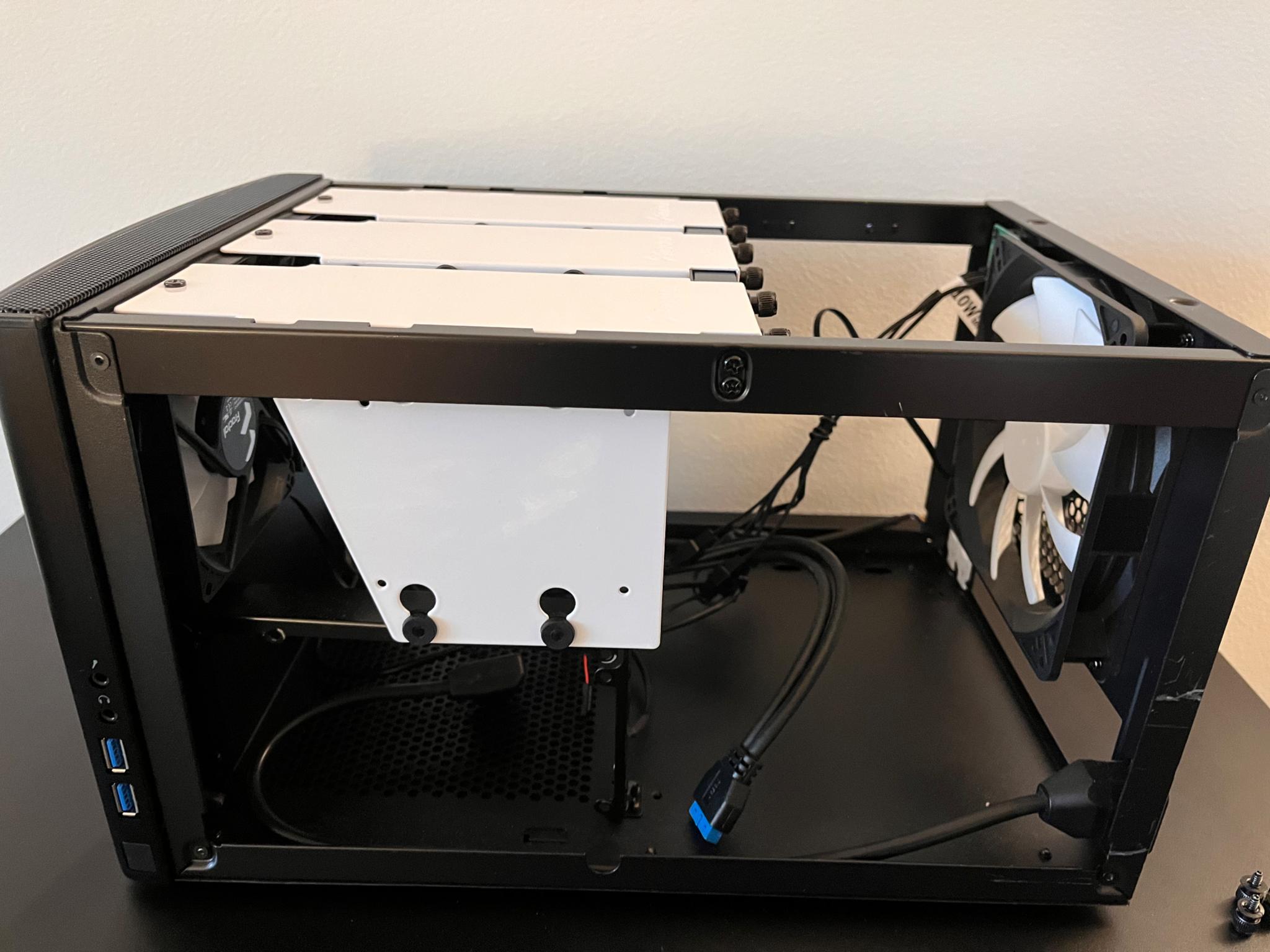 Fractal Node 304 - Like New