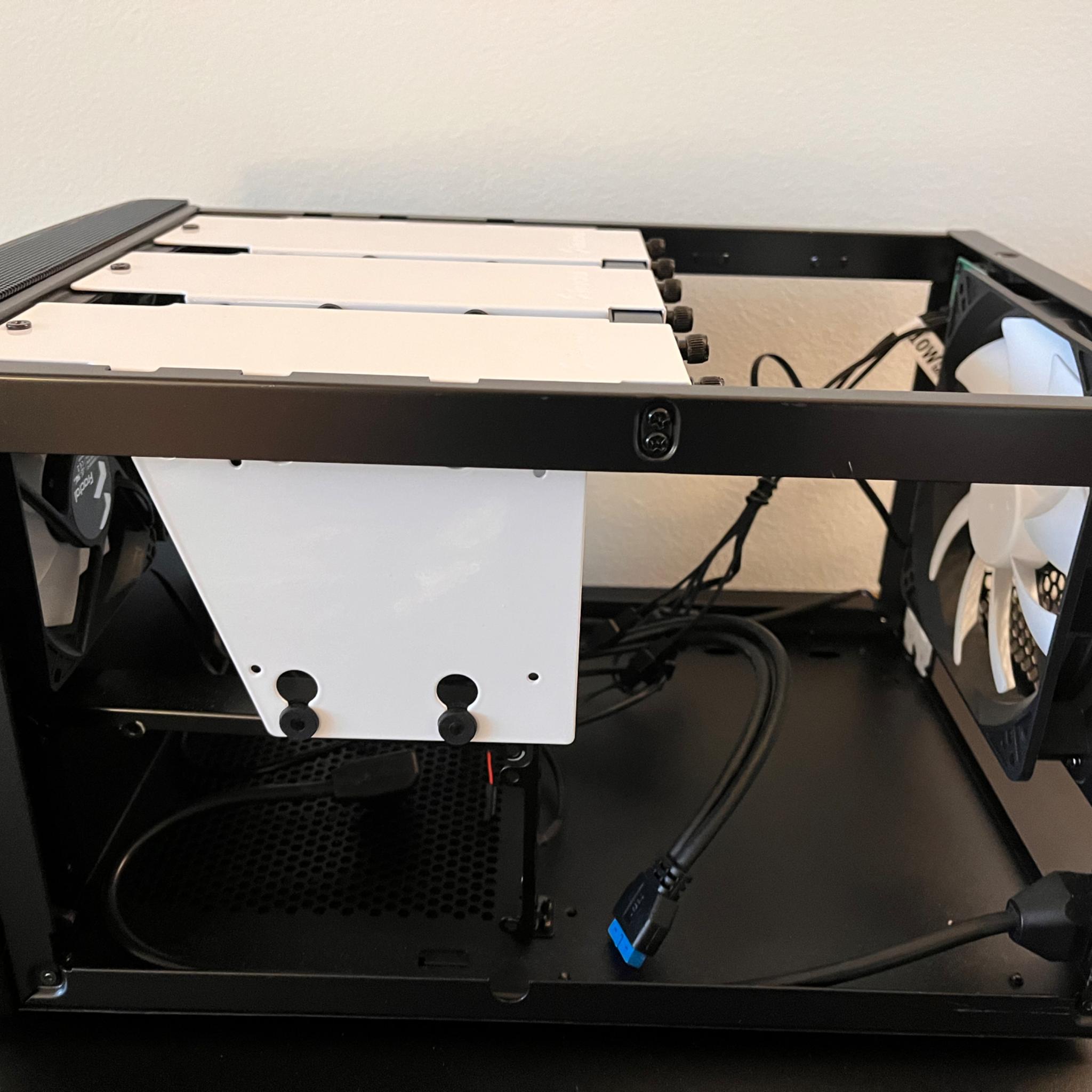 Fractal Node 304 - Like New