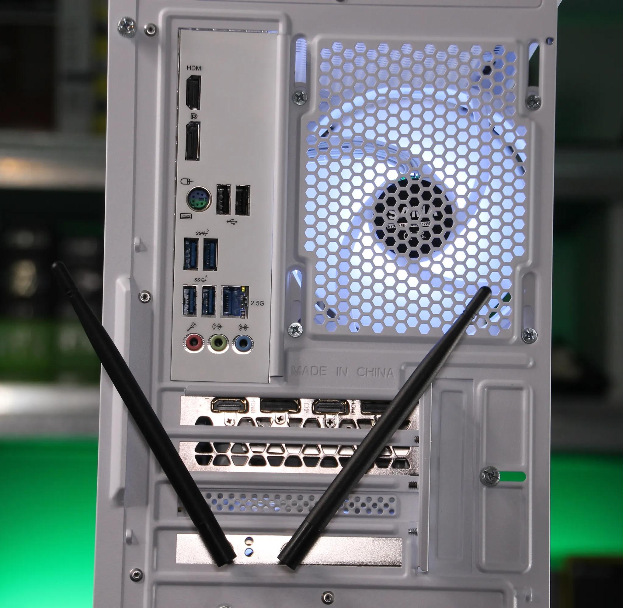 𝙄𝘾𝙀𝙀 // Ryzen 7 3700X, RTX 3070 // Mid-range Gaming PC