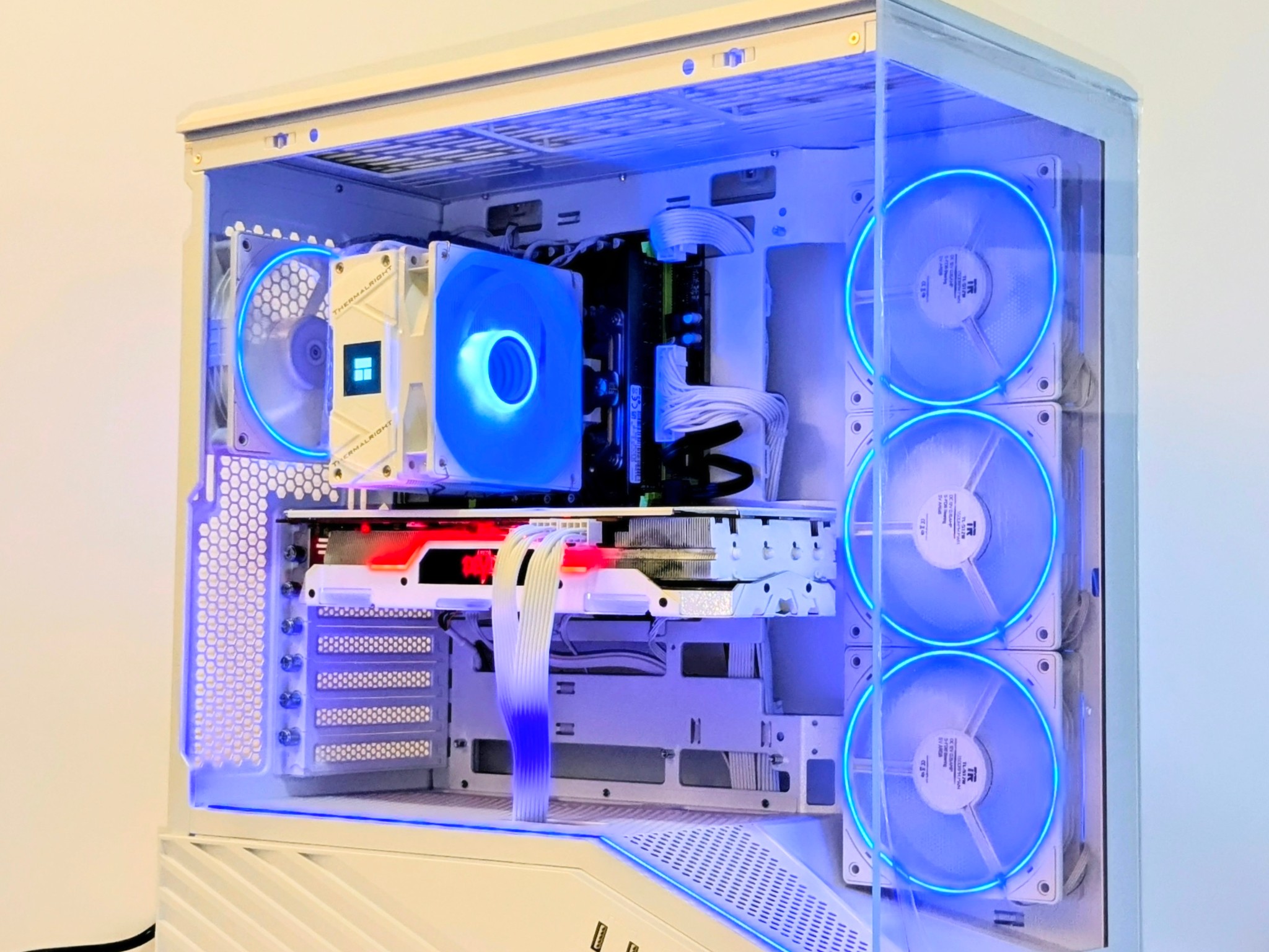 ReD DeviL 1080p-1440p Gaming PC🔴🔥|RX 5700XT|16GB RAM|Intel (12-c/24-t)| Windows 11 Pro