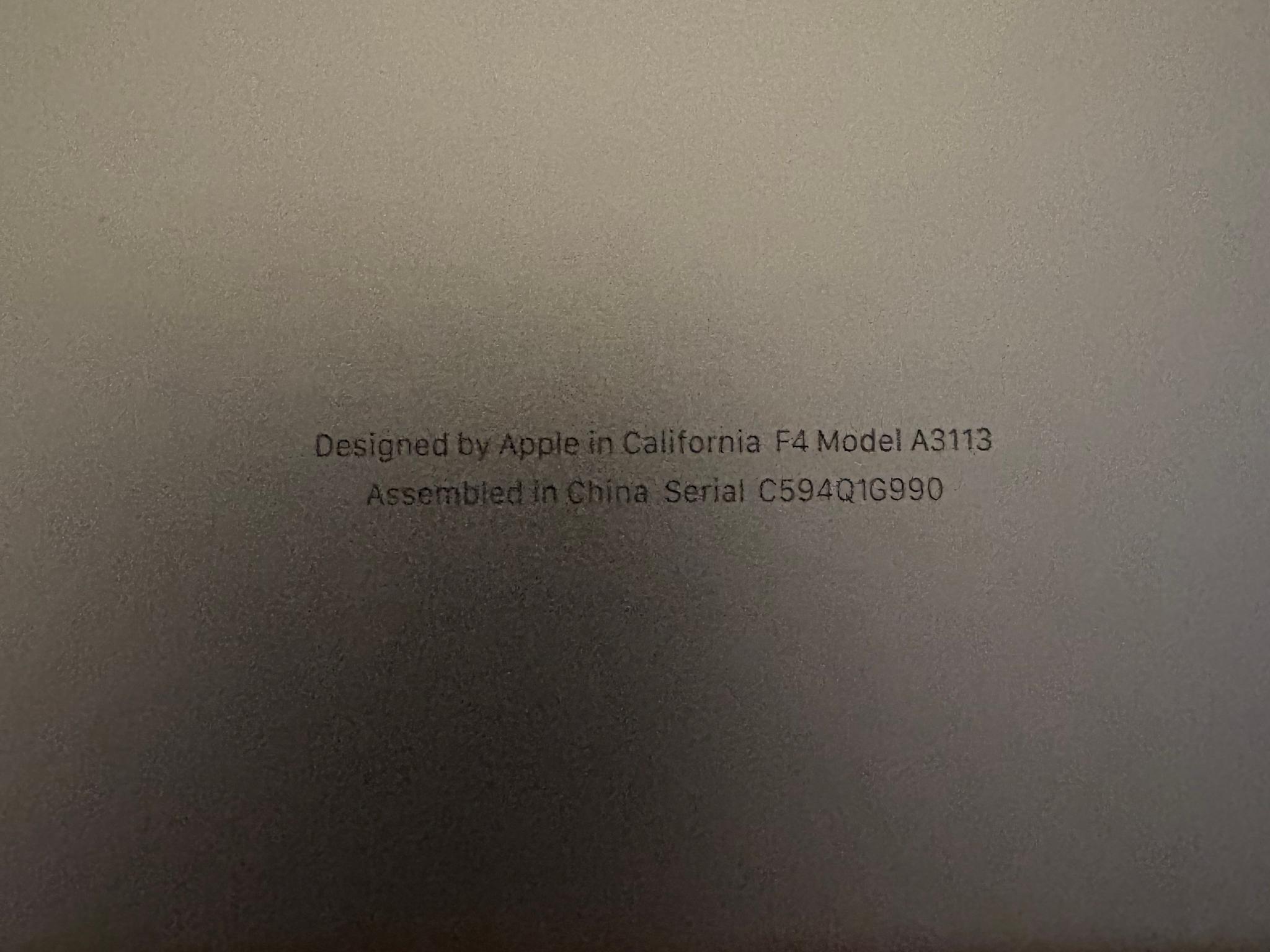 MacBook Air 13 Inch 2024 M3 Chip, 24gb Ram, 512gb ssd