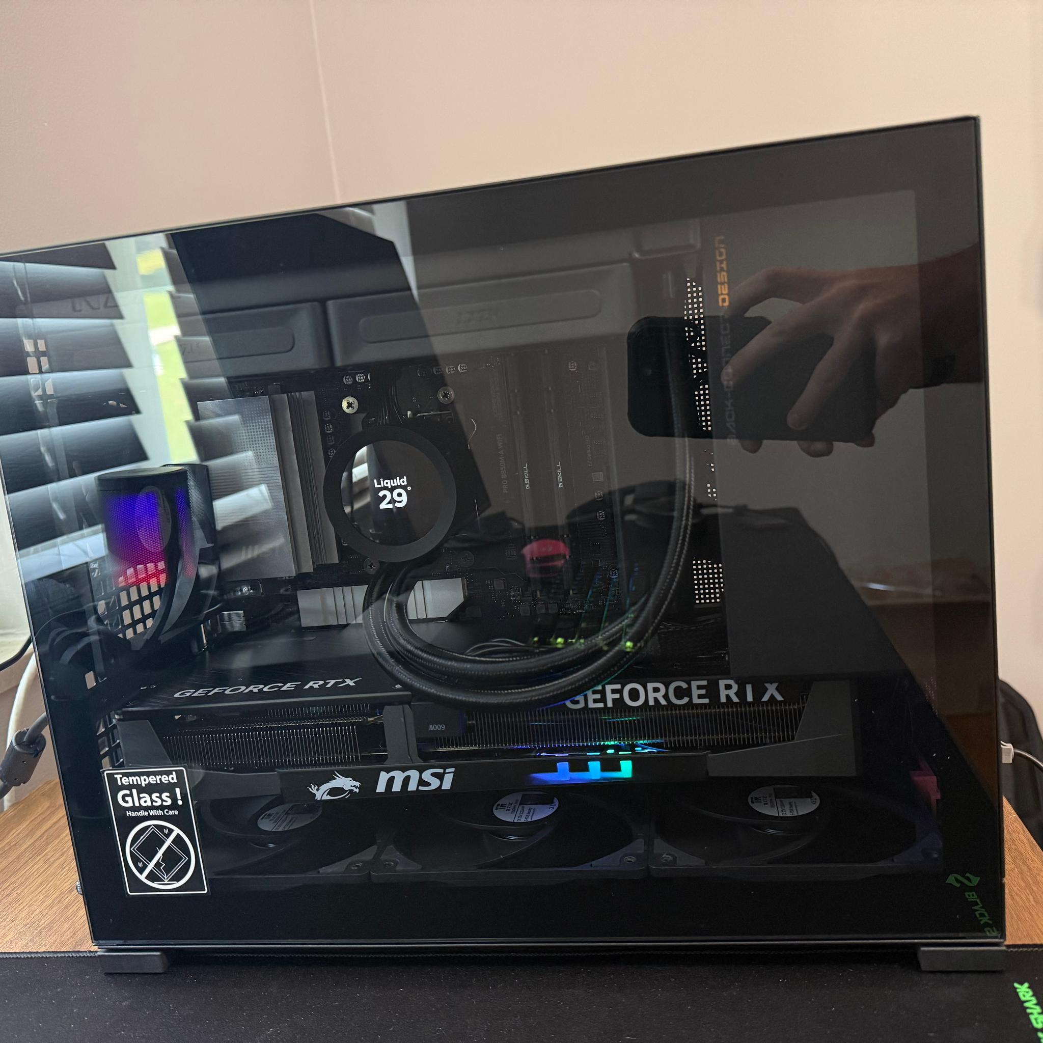 Brand New Custom Gaming PC – Ryzen 9 9900X3D + RTX 5070