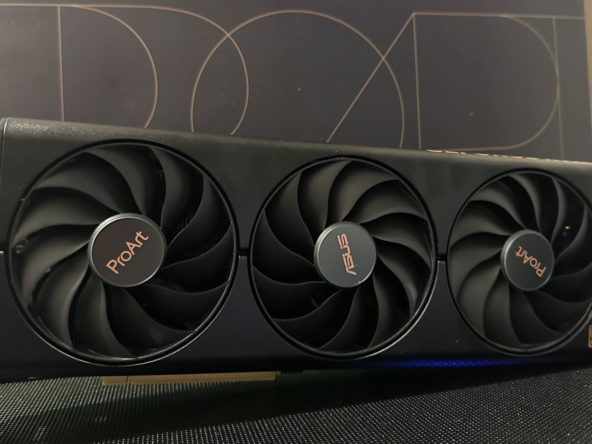 ASUS ProArt GeForce RTX™ 4060 OC Edition 8GB GDDR6 Graphics Card