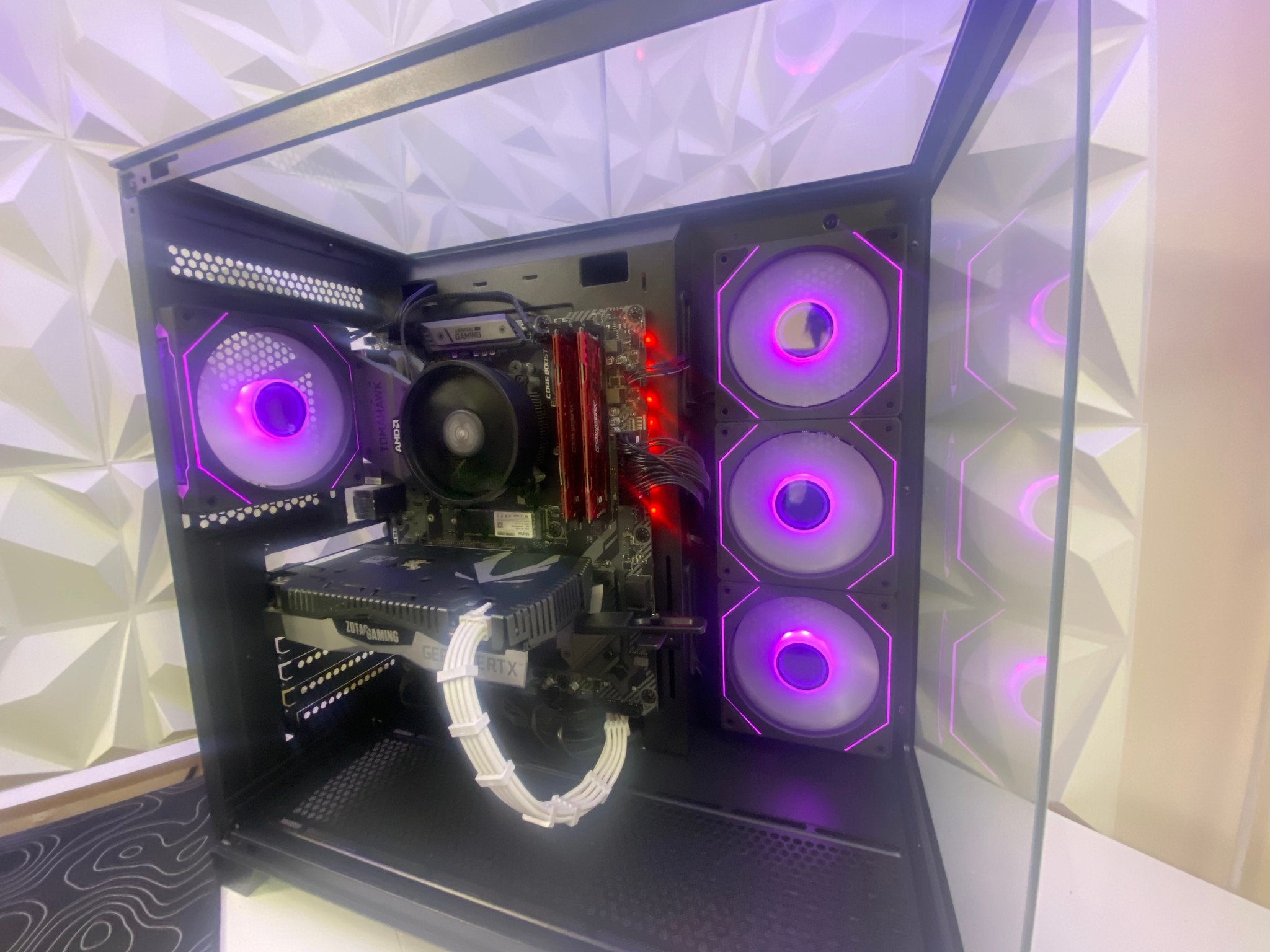 Pure Aesthetic Gaming PC | Ryzen 5 | RTX 2060 | 32GB RAM | 512GB SSD