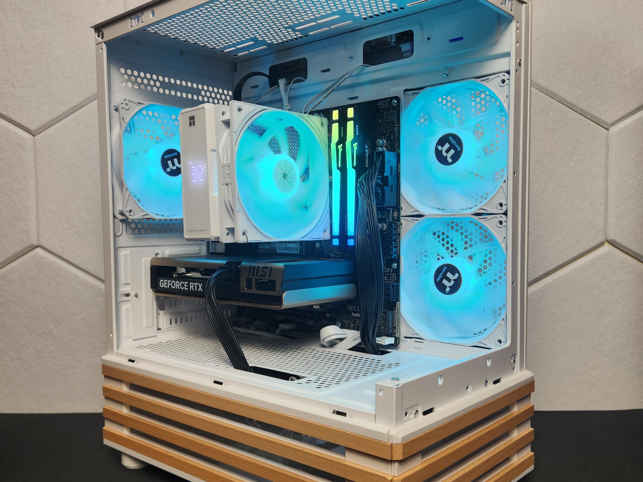 RTX 5060 | Ryzen 5 7500X3D | 16GB DDR5 | 1TB SSD | WIFI+BT