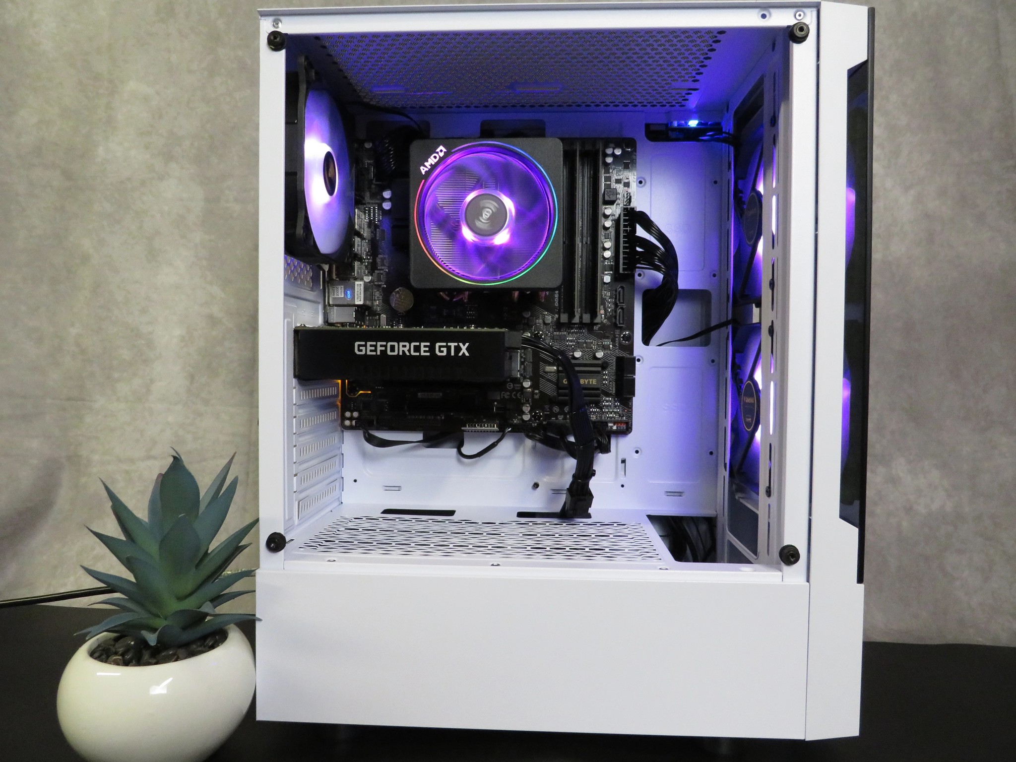 Best Entry level GAMER! Ryzen 5 3600 + GTX 1660ti + 16 GB DDR4 + 1 TB NMVE SSD