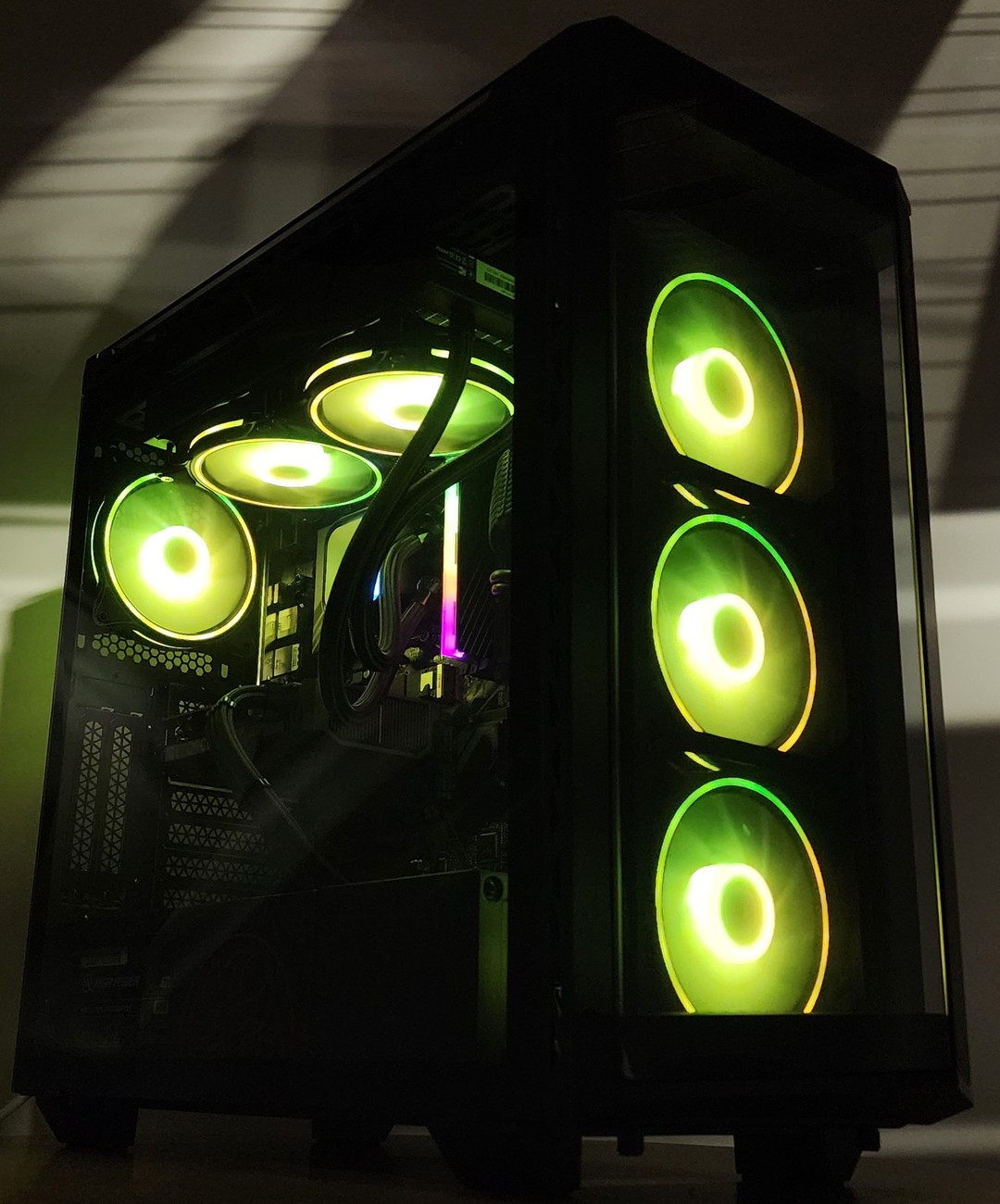 Gaming PC Ryzen 5 8500G 16GB RAM 1TB SSD RTX 5060 8GB Windows 11