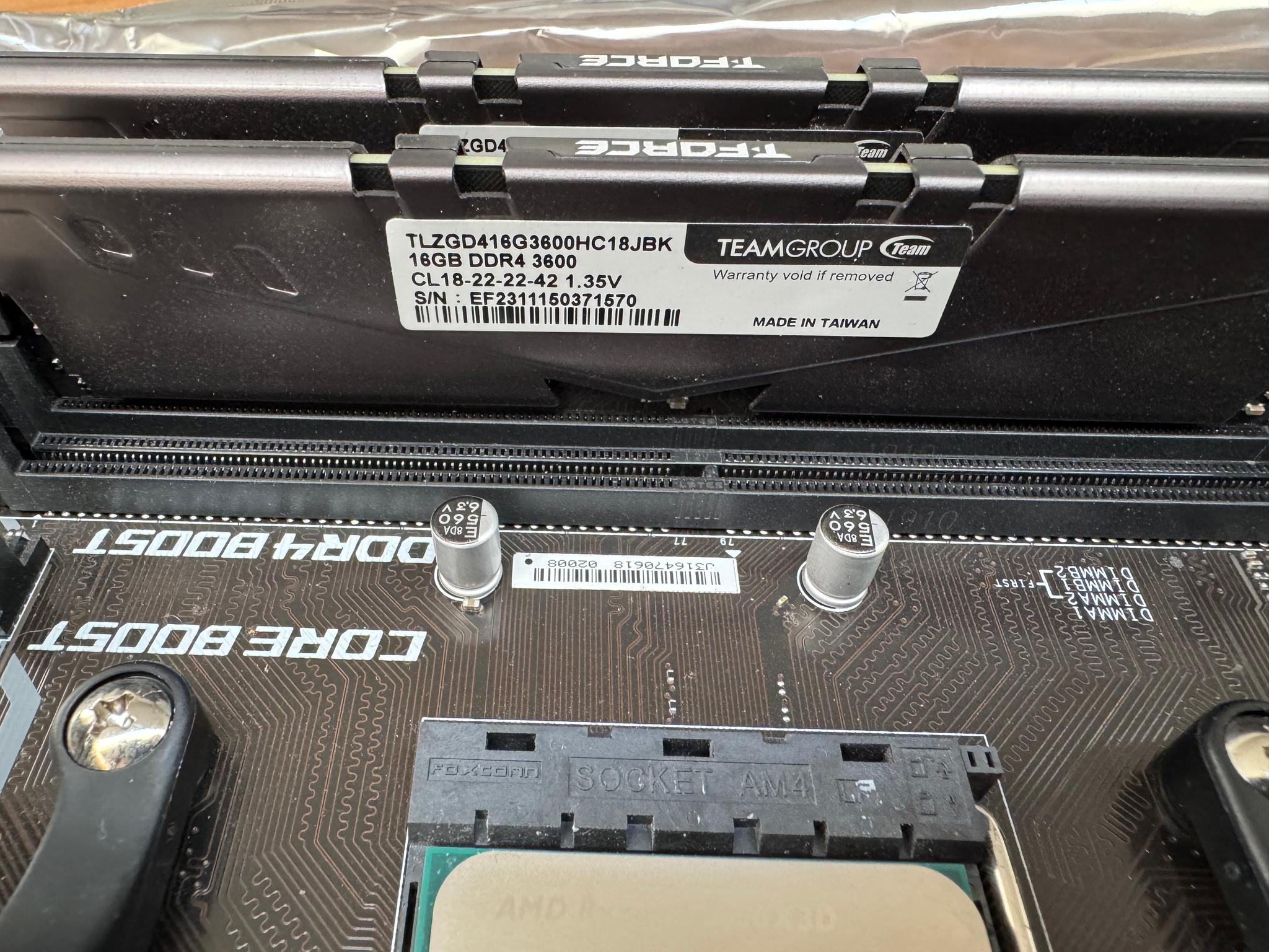 AMD Ryzen 7 5800X3D - MSI B450A Pro - 32GB (16GBx2) T Force DDR4 3600 MHZ RAM