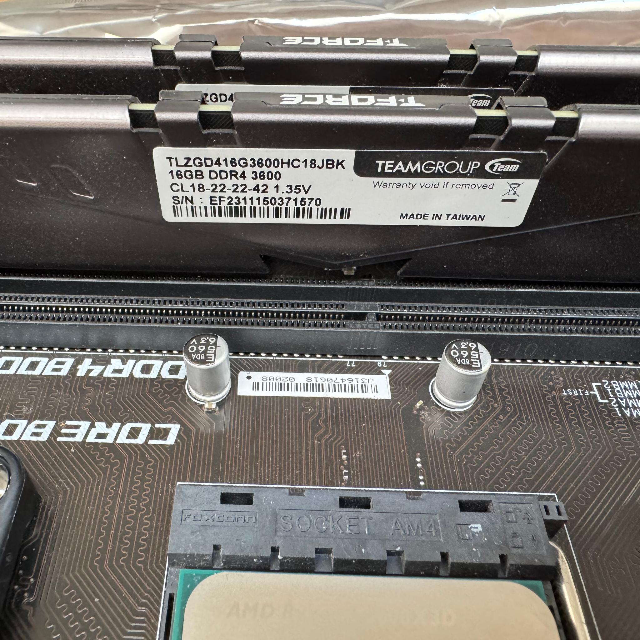 AMD Ryzen 7 5800X3D - MSI B450A Pro - 32GB (16GBx2) T Force DDR4 3600 MHZ RAM