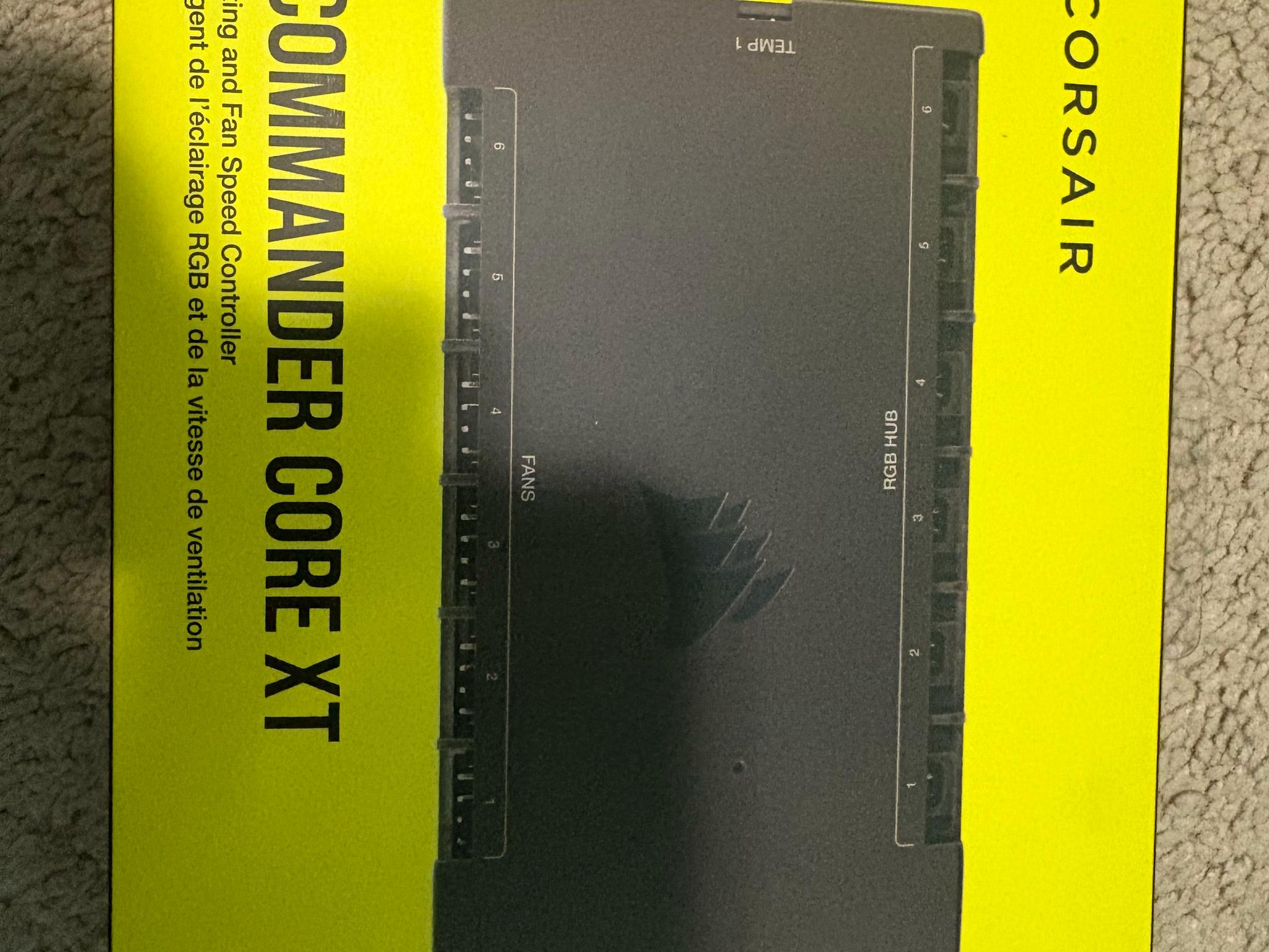 iCUE COMMANDER CORE XT