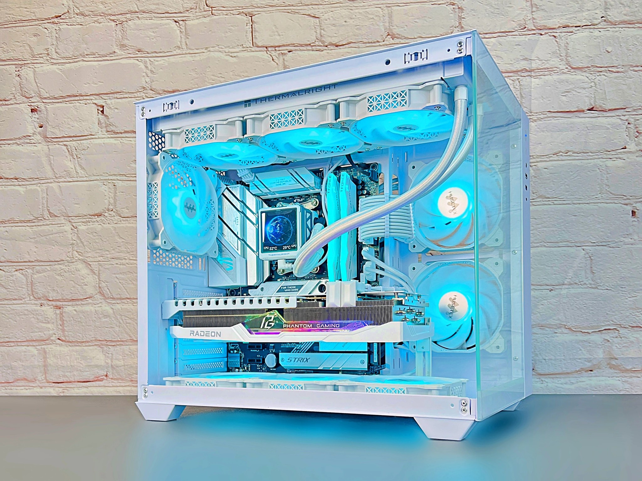 👻 Phantom 👻 Ryzen 7 7800X3D RX 7900 XT 20GB 32GB DDR5 2TB M.2 Win 11Pro Gaming PC 🤯