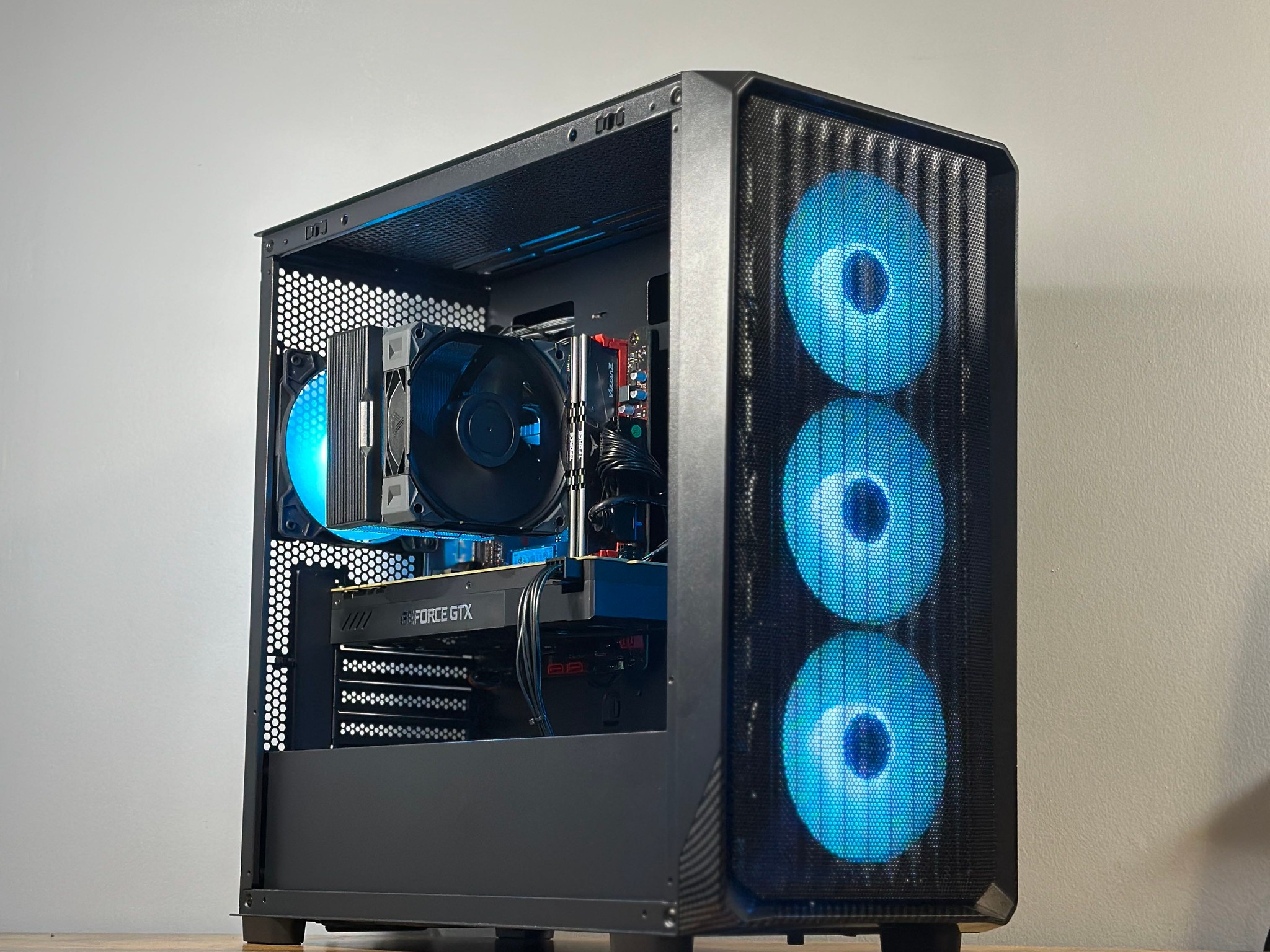 GTX 1070 8GB | Ryzen 5 4500 | 16GB DDR4 | 512GB SSD | Win11 | WIFI| 1080P Custom Gaming PC