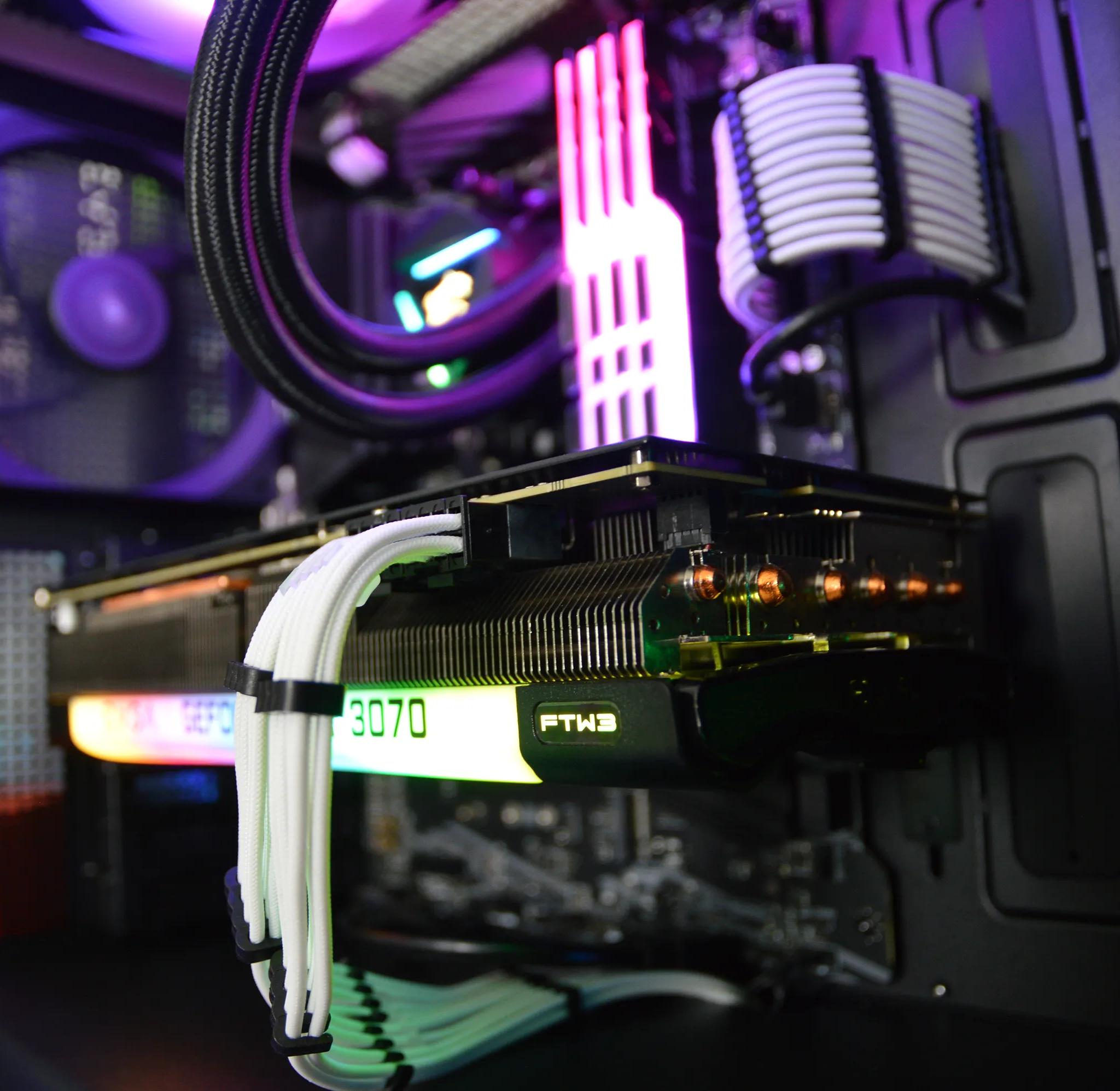 ⚪️⚫️ RTX 3070 | RYZEN 7 5800X | 32 GB RGB RAM | 1TB NVME GEN 4 SSD | "MIDNIGHT SNOW" |