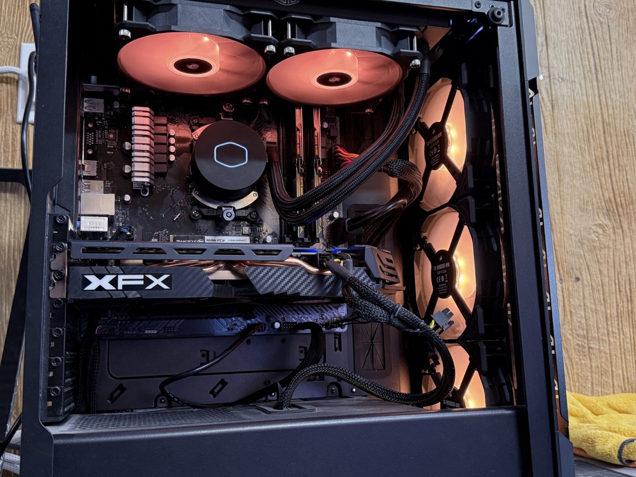 AMD Ryzen 3500, XFX RX 580, 16GB, 512GB - Custom Built Gaming PC, Ready to go!