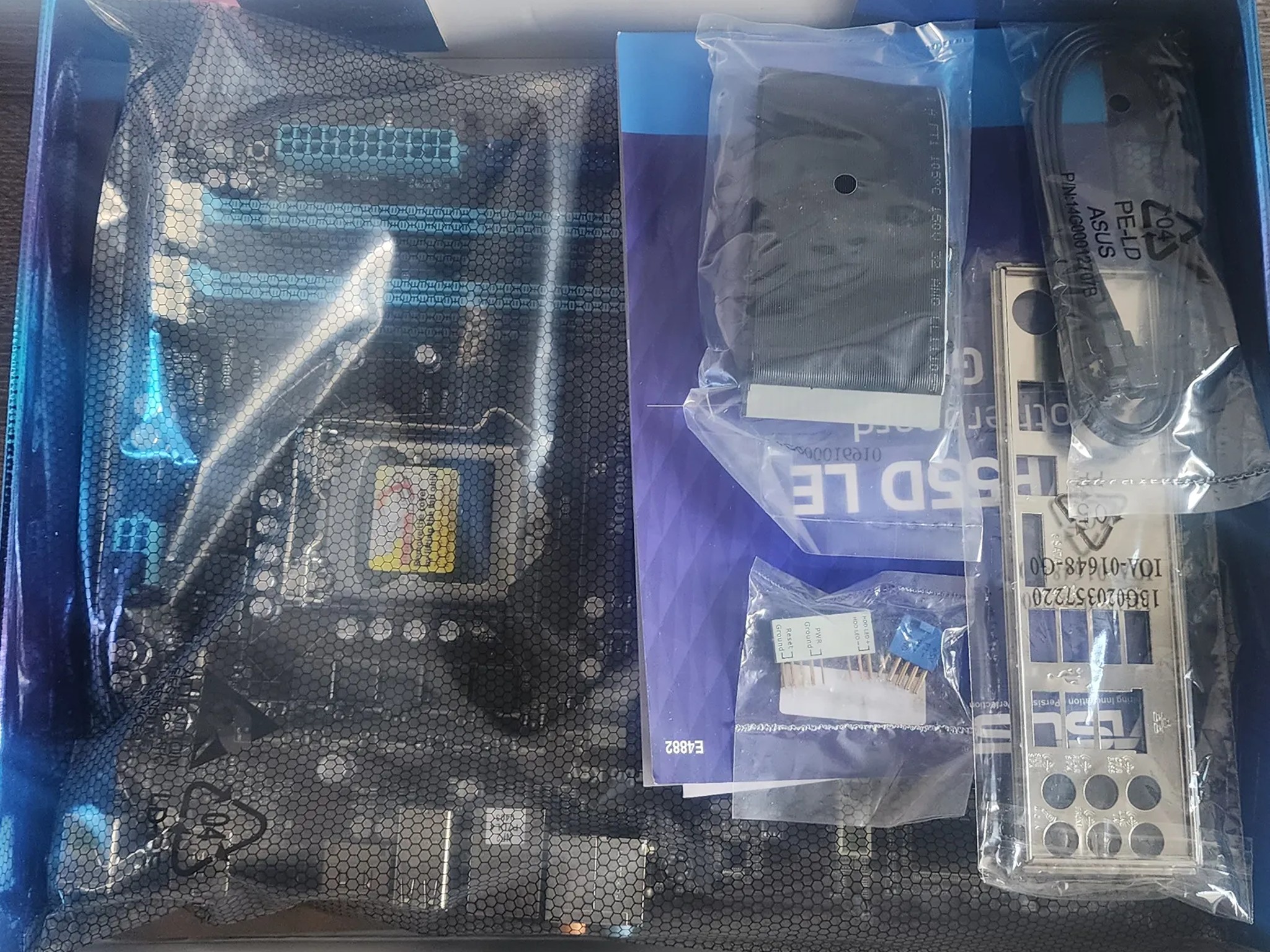 ASUS P7P55D LE MOTHERBOARD