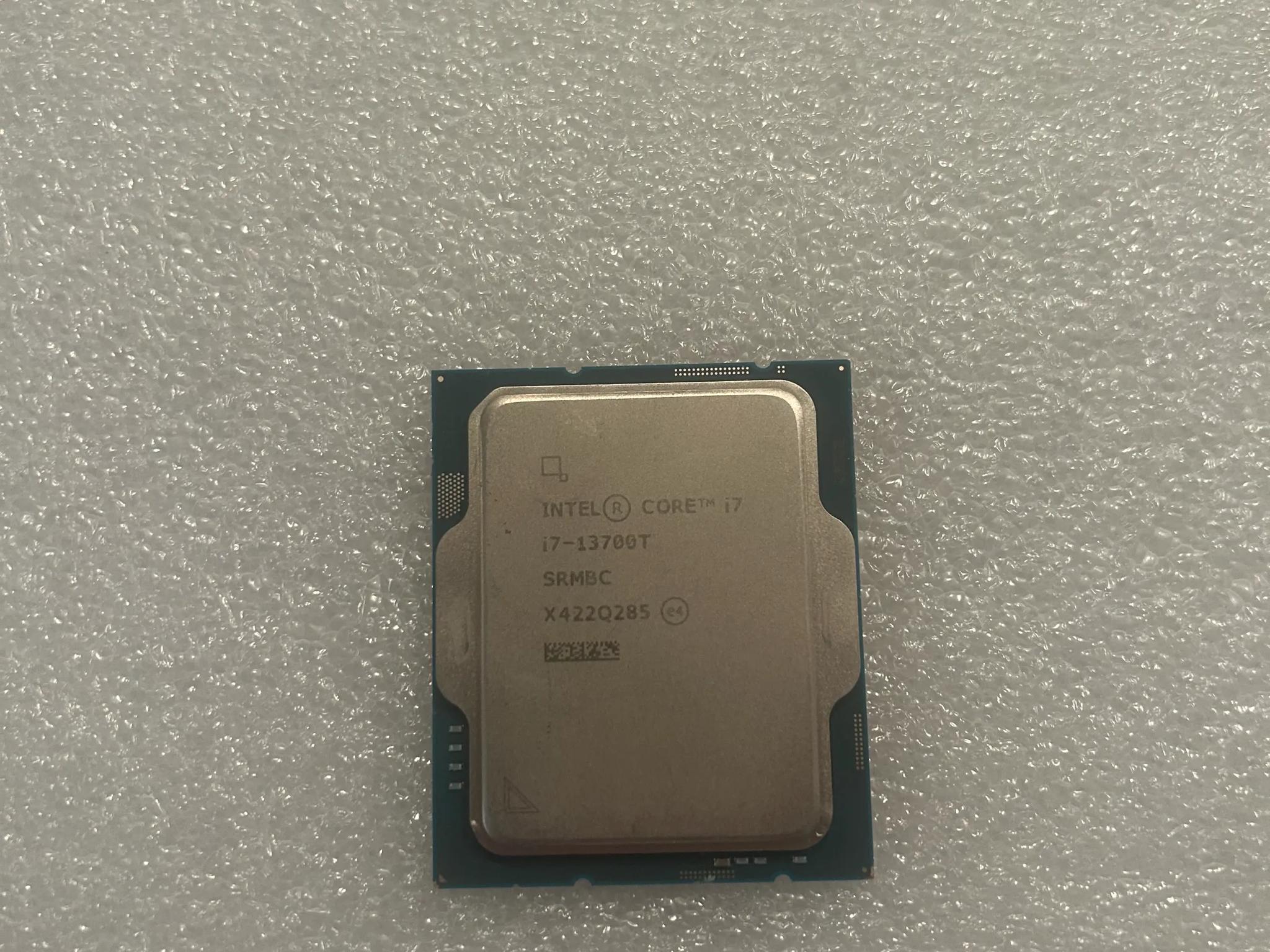 Intel Core i7 13700T