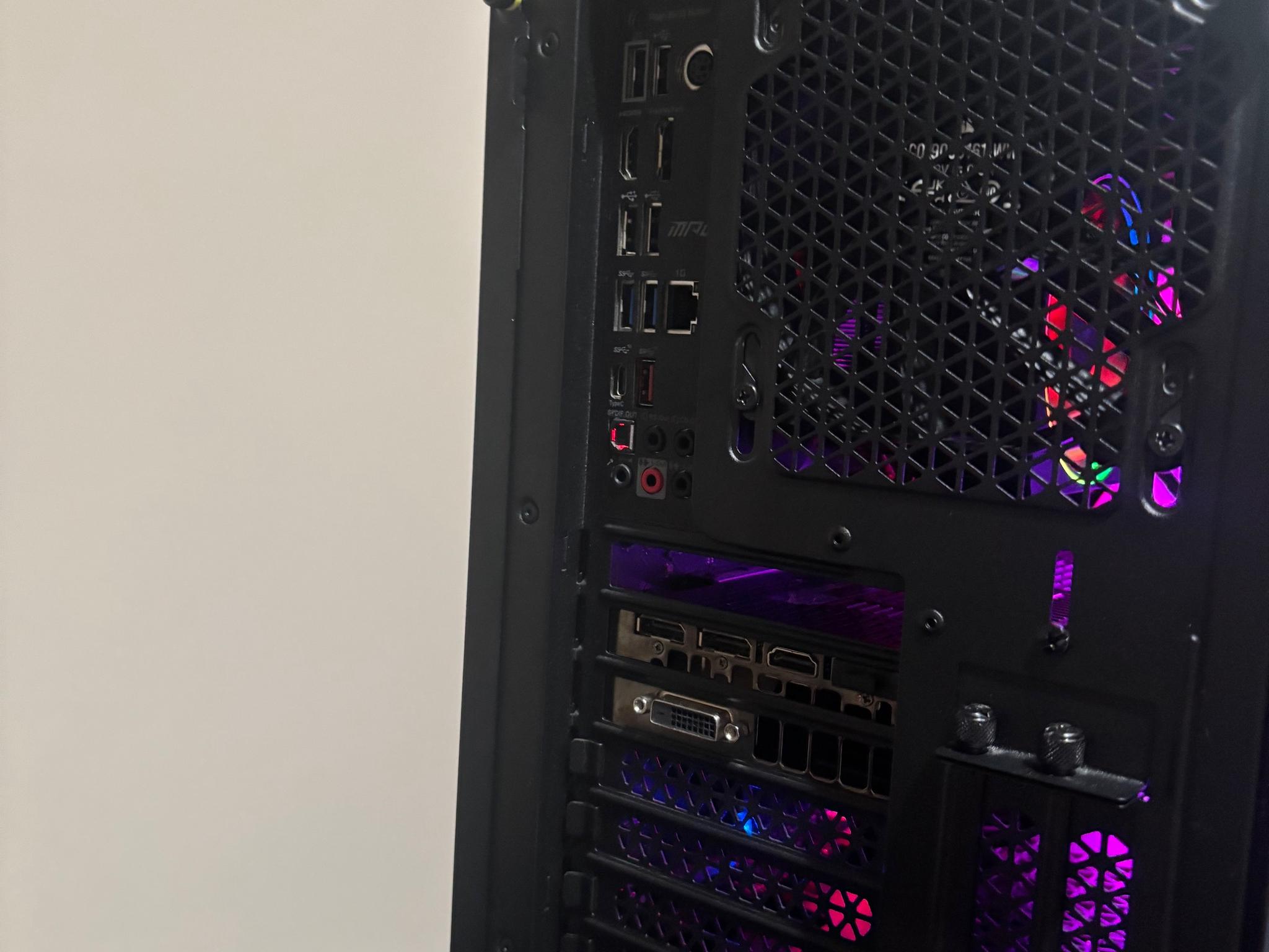Gaming PC Ryzen 7 3700X | 1080 TI | 16GB Ram | 512GB SSD