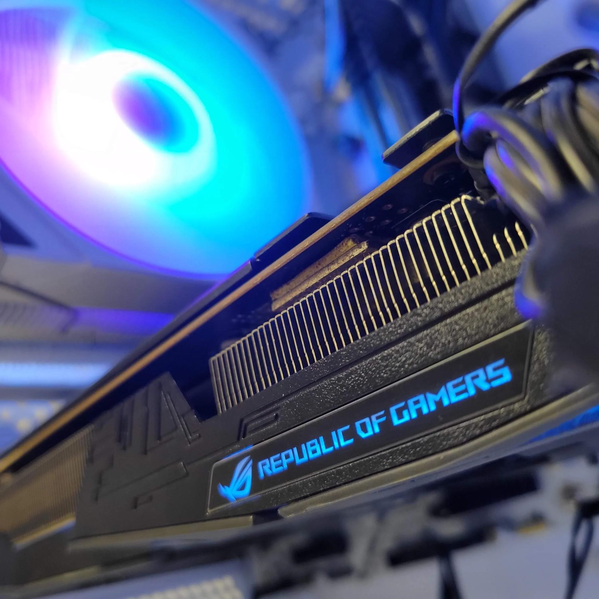 🔥🧊GTX 1080 8gb White Gaming PC🔥🧊 (Ryzen 5 3600//GTX 1080 8gb)
