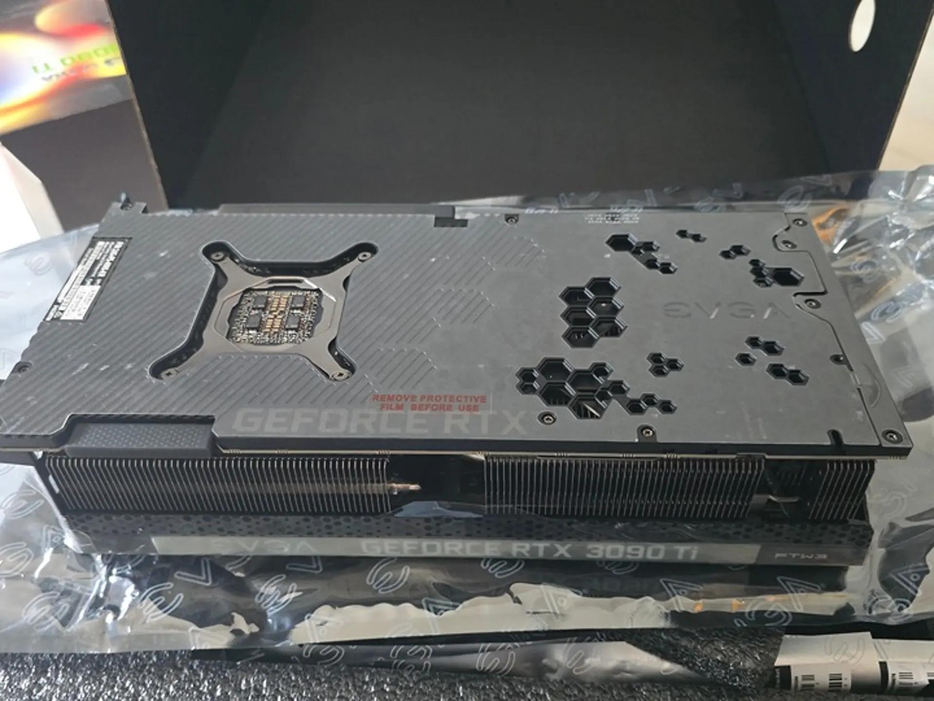 EVGA FTW3 ULTRA GAMING GeForce RTX 3090 Ti
