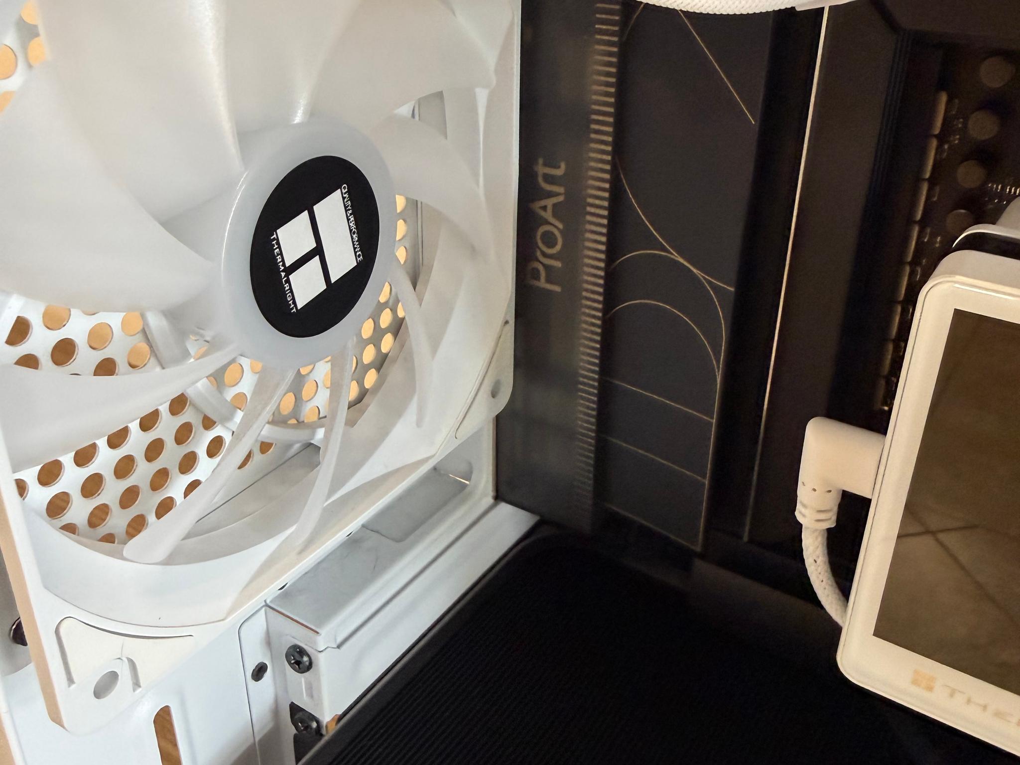 🤍 White Flagship Creator & Gaming PC | Ryzen 9 9950X3D | RTX 5080 Founders Edition | 64GB DDR5