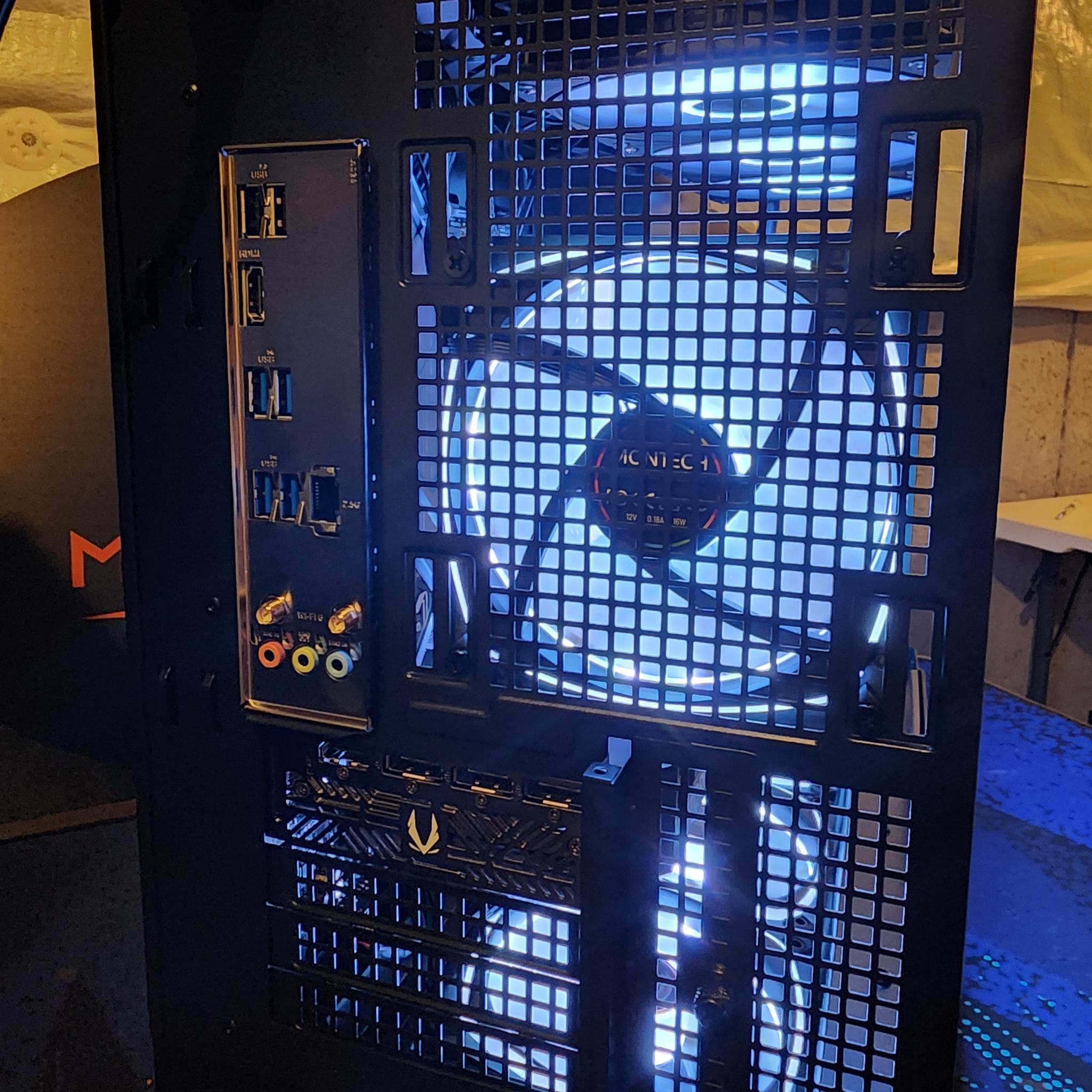 RTX 5060 Ti / i9-12900K / 32GB DDR4 RAM / 1TB NVMe SSD