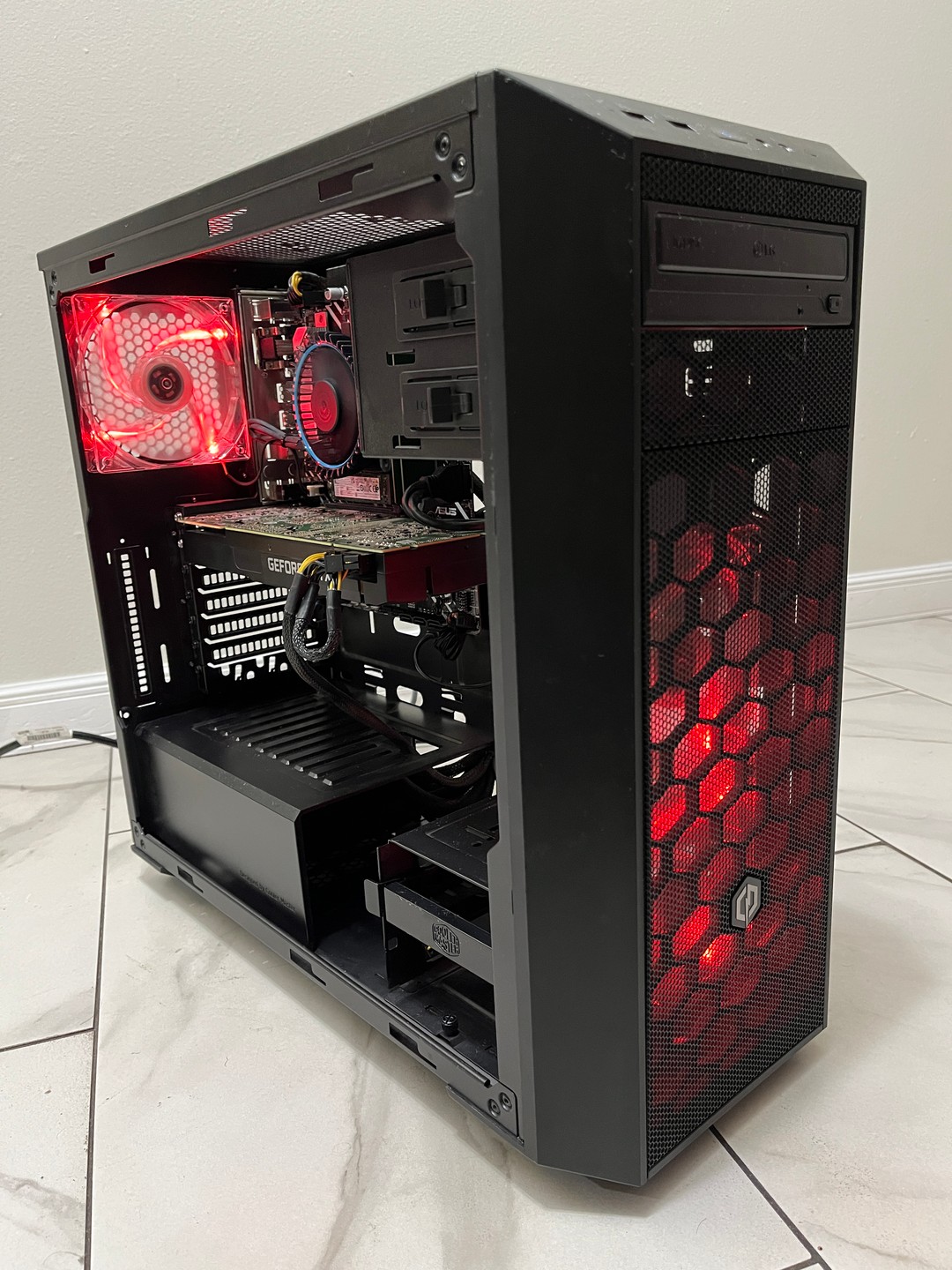 NVIDIA RTX 2080, Intel Core i3-12100, 16GB RAM, 512GB SSD - Gaming