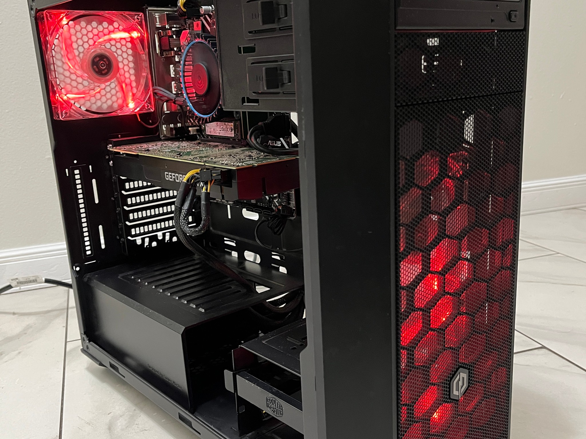NVIDIA RTX 2080, Intel Core i3-12100, 16GB RAM, 512GB SSD - Gaming PC w/ Wi-Fi & BT *Missing R Panel