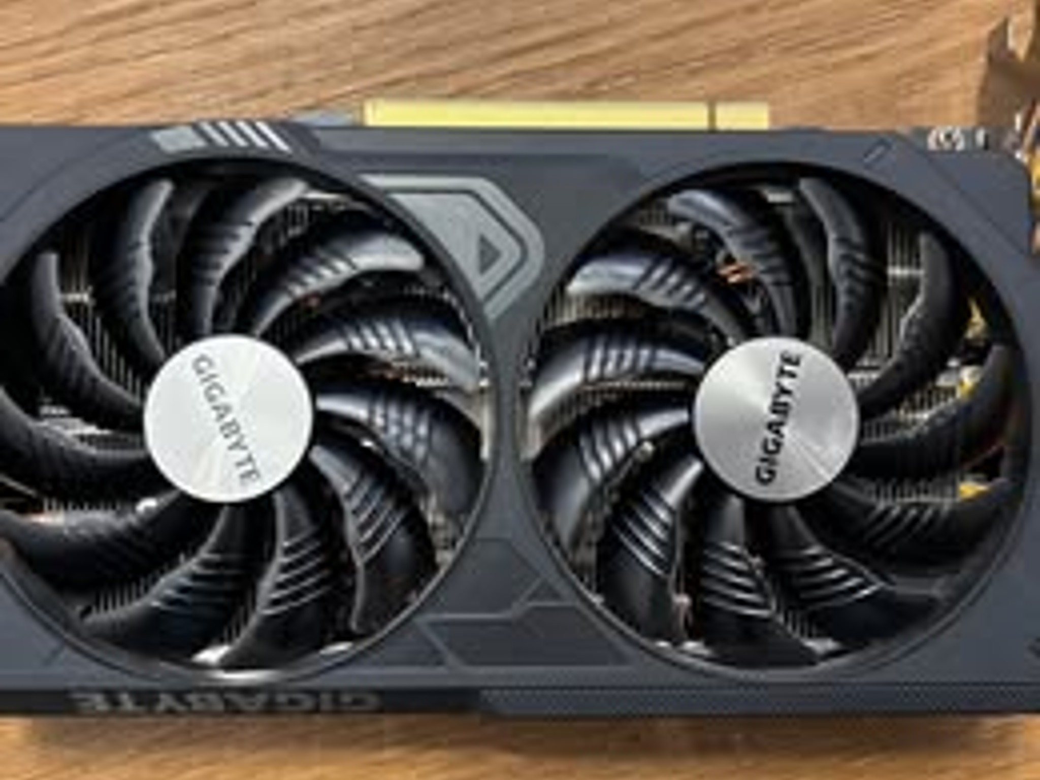 Gigabyte GeForce RTX 4060 Ti 16GB Windforce OC – Excellent Condition + Benchmarks