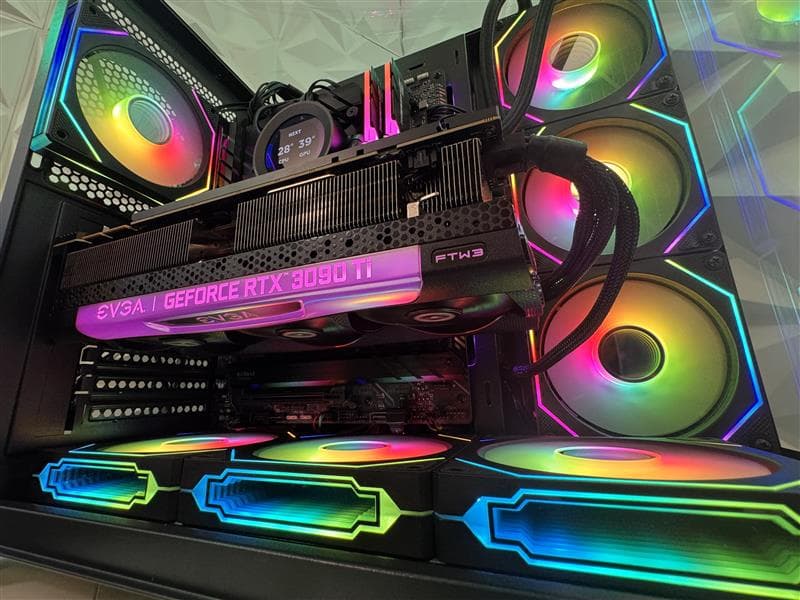 Pure Aesthetic Gaming PC | i9-12900K | RTX 3090 Ti 24GB | 32GB RAM | 1TB SSD
