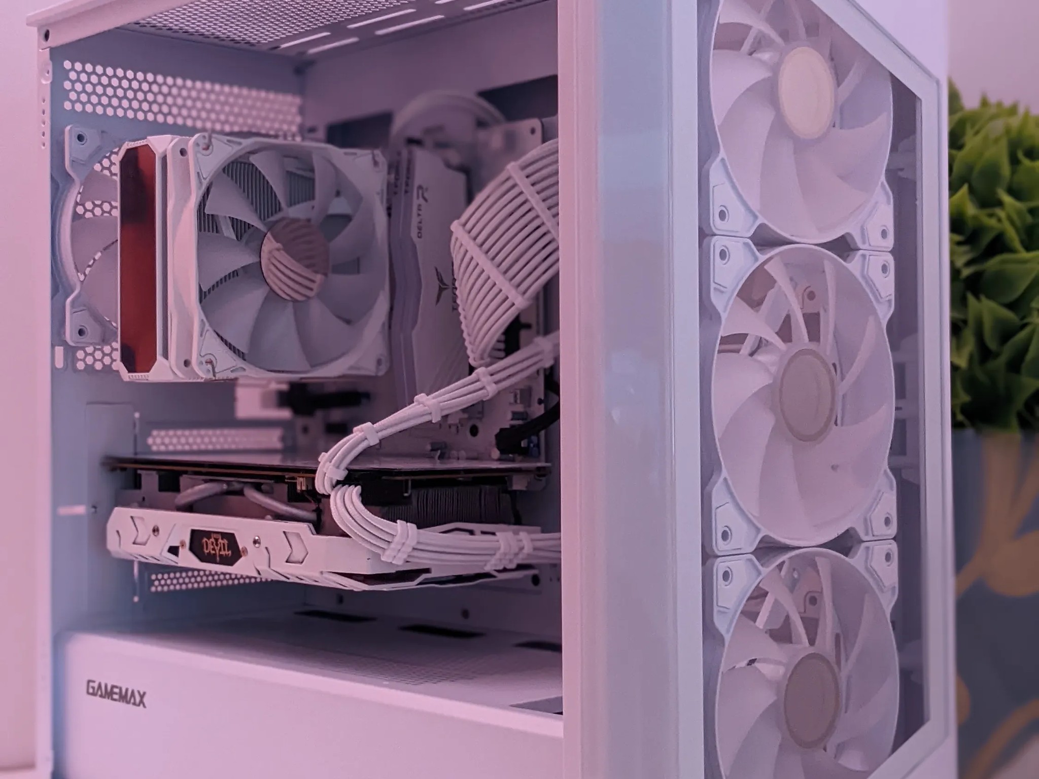 ⚪️Diablo Albus🔥🔥🔥| RX 580 8GB| Core I7 (6th Gen)| 16GB TFORCE DDR4 RAM| 1TB SSD|Windows 11 Pro