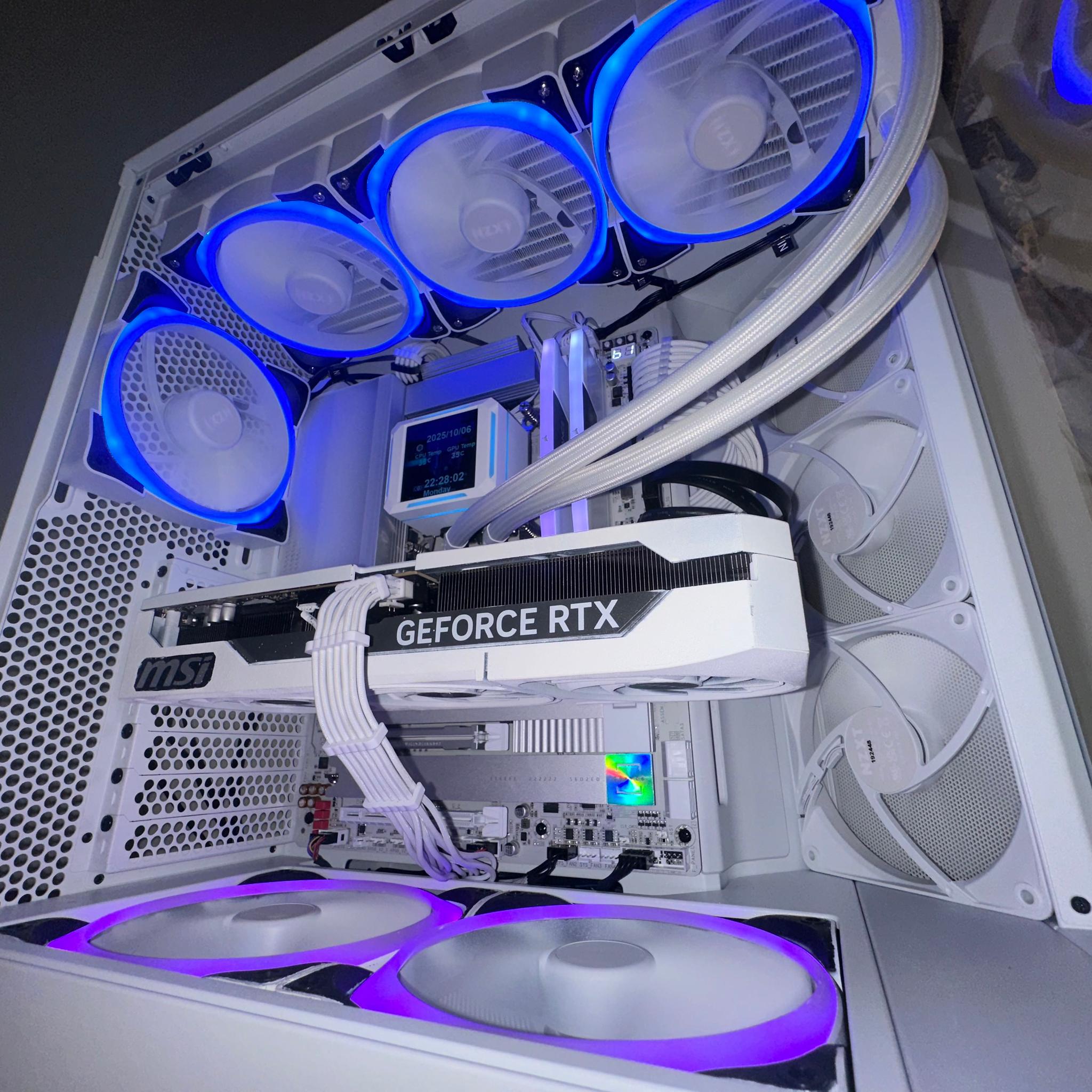 ❄️GlacierCore| RTX 5070 Ti | Intel Ultra 7 | 32GB DDR5 6000MHz | 2TB SSD | NZXT H6 Elite LCD Display