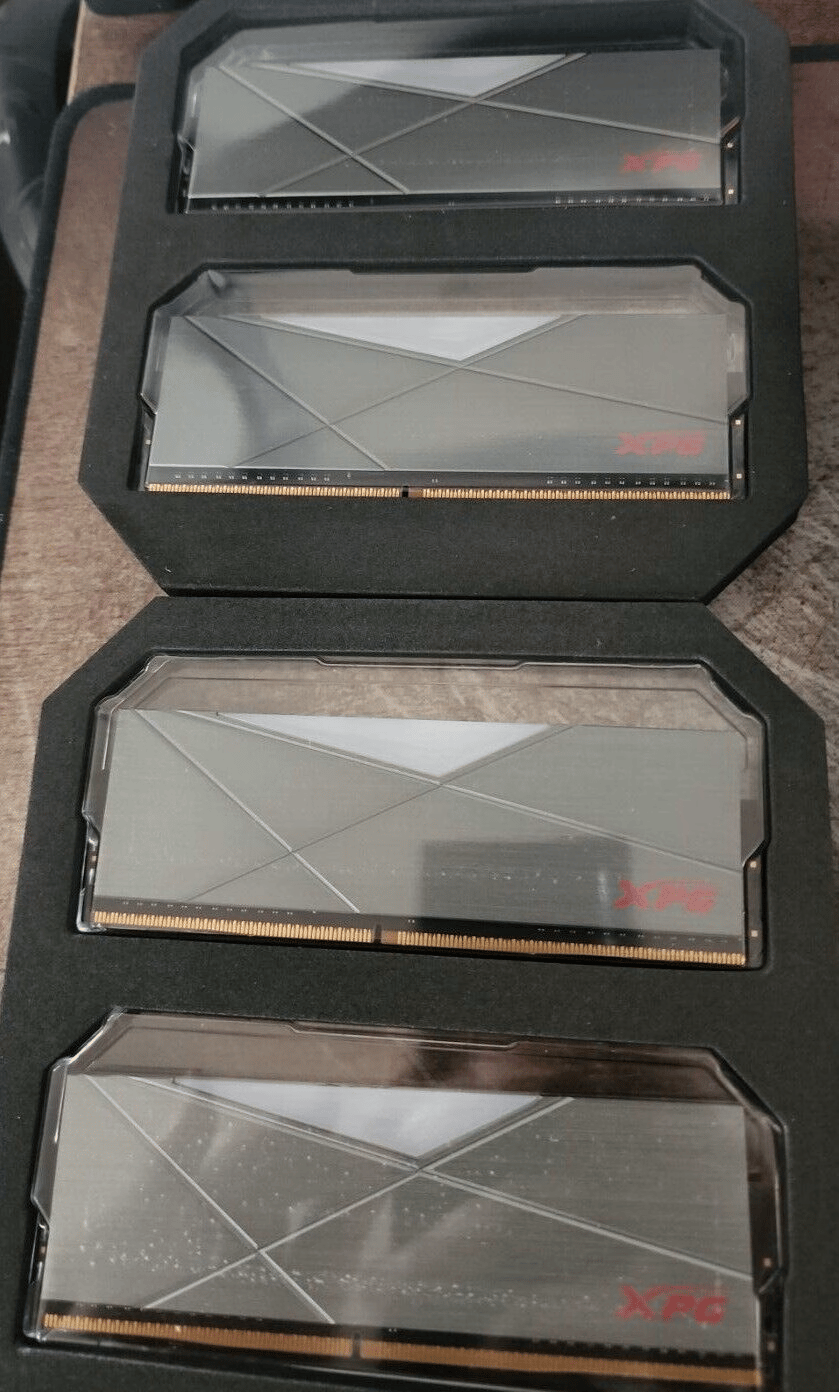 XPG SPECTRIX D50 (4x8GB) PC4-28800 DDR4-3600 Memory