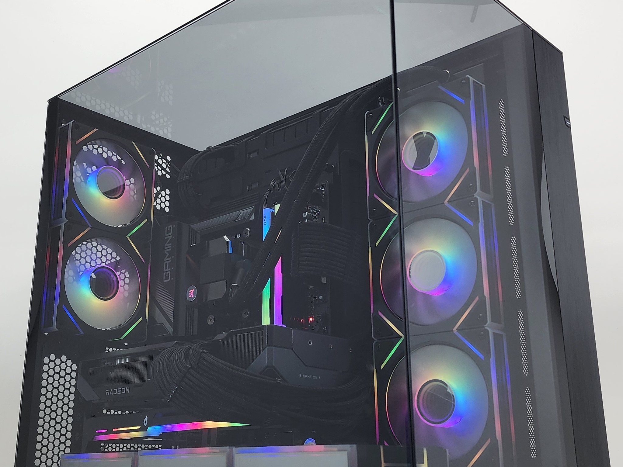 Gaming PC Ryzen 7 9700X 32GB RAM 2TB SSD RX 9070 XT 16GB Windows 11 Computer