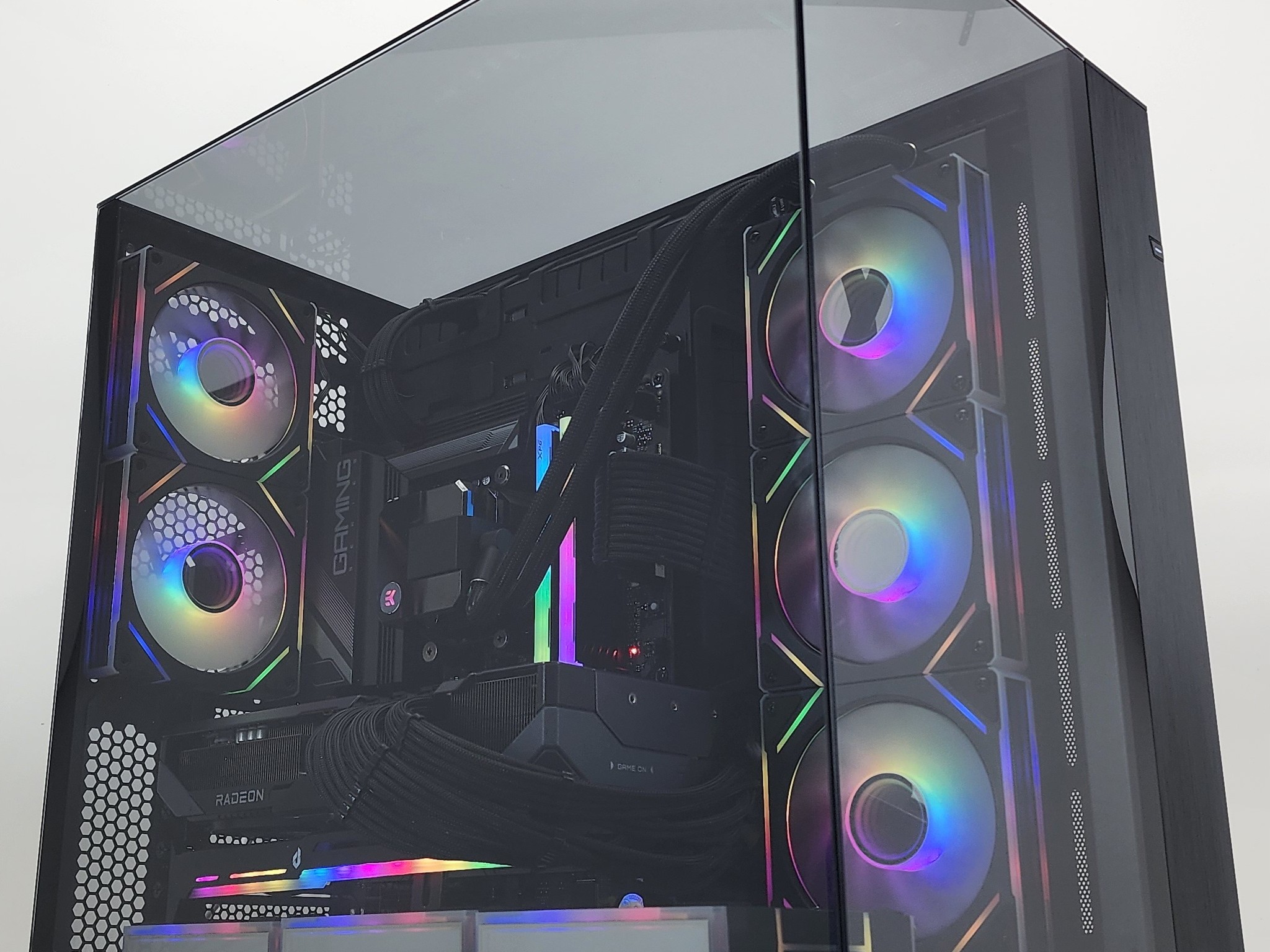 Gaming PC Ryzen 7 9700X 32GB RAM 2TB SSD RX 9070 XT 16GB Windows 11 Computer